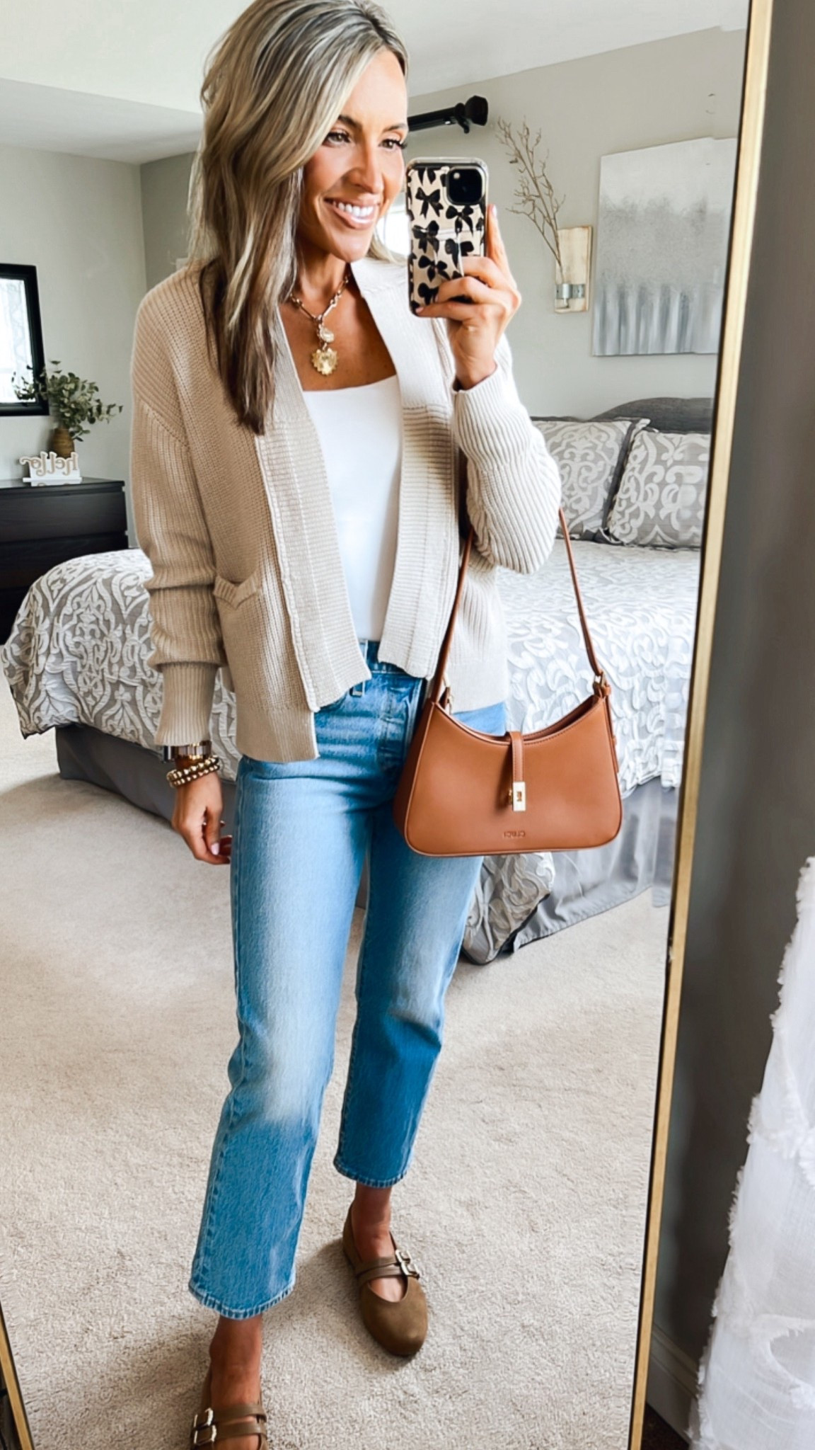 Tops you can wear with jeans all fall & winter! The cardigan is the perfect length for jeans or trousers. TTS 


#LTKSeasonal #LTKFindsUnder50 #LTKStyleTip