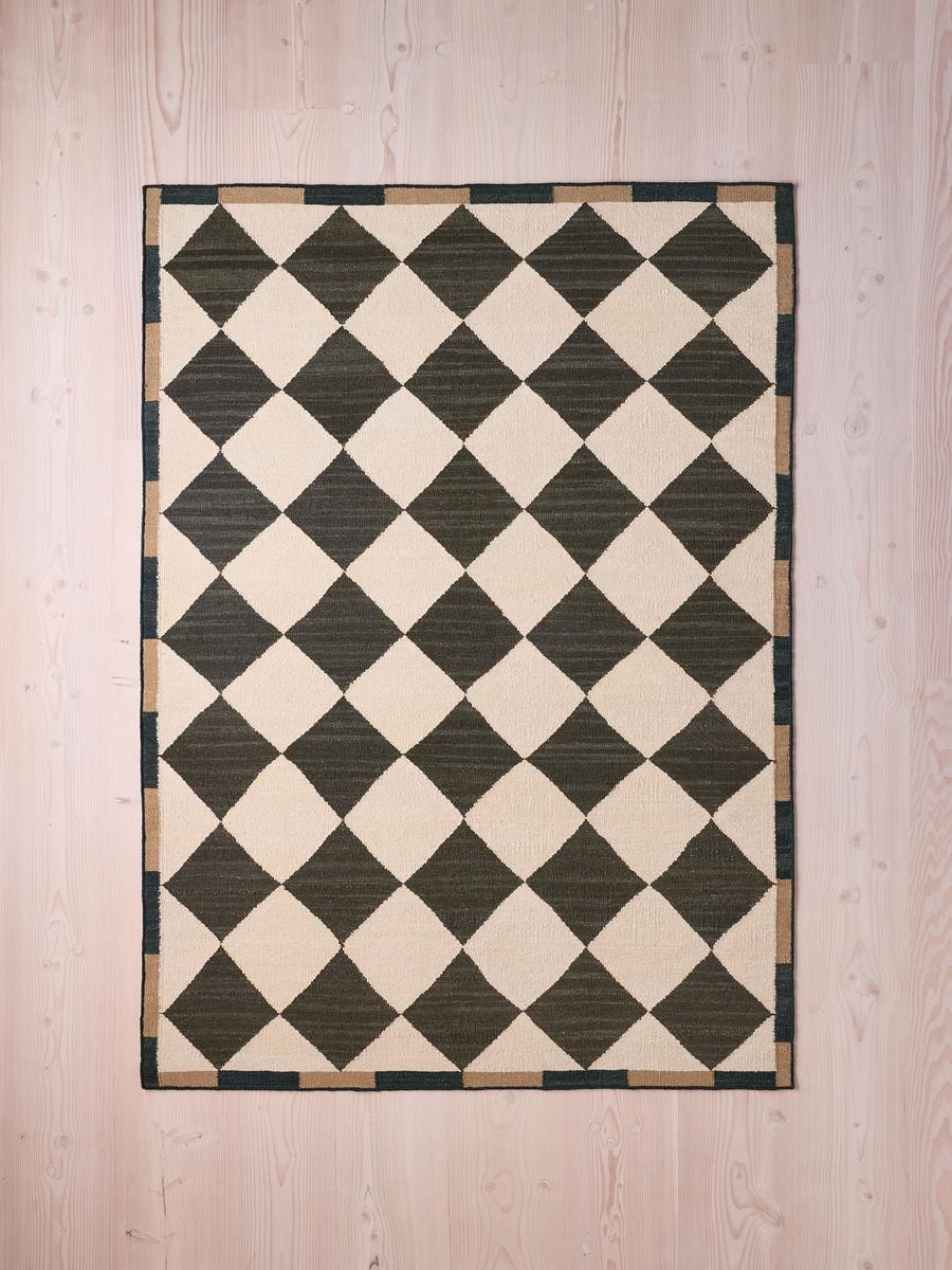 Jethro Rug, Black 200 x 300cm | Soho Home Ltd