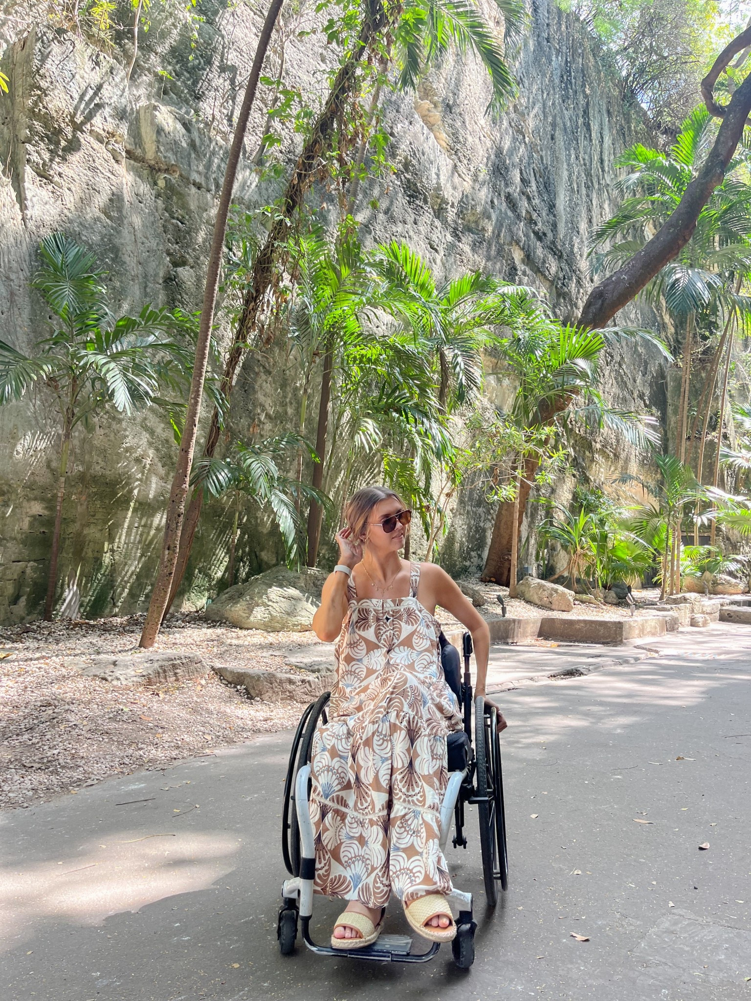Perfect vacay dress🌴#vacationn
