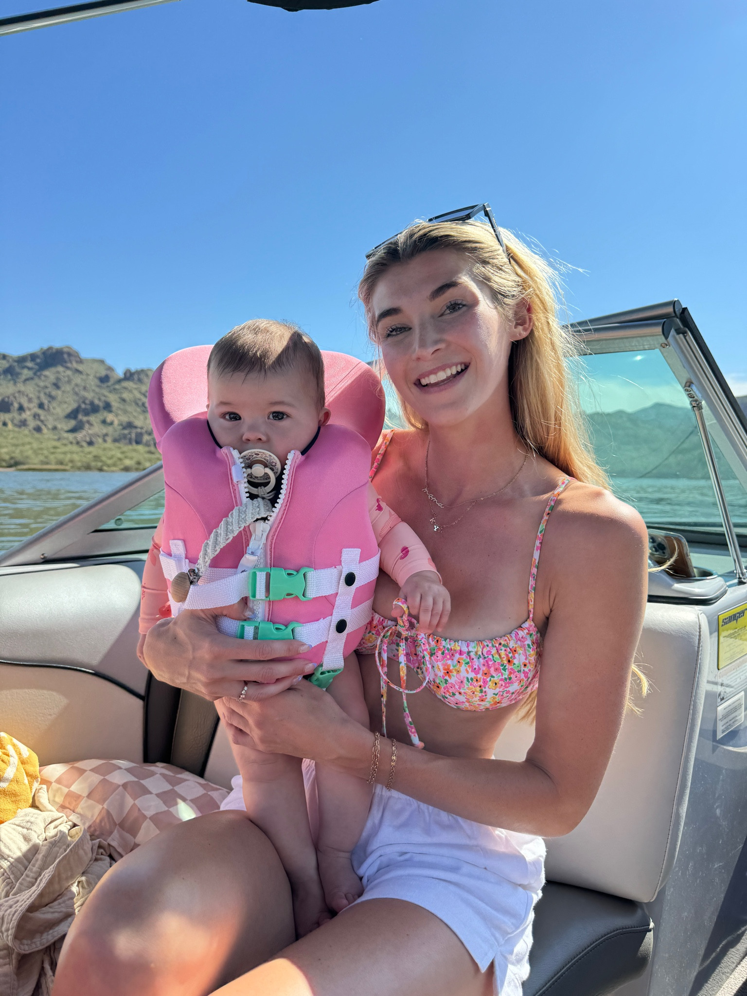 Boat day🫶🏻💕

#LTKswim #LTKSeasonal #LTKbaby
