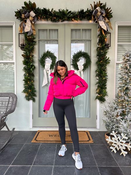 Love these leggings for IVL Collective!
Wearing sz 6
…
#leggings #ivlcollective #pufferjacket #activewear #newbalance #sneakers


#LTKSeasonal #LTKFind #LTKfit