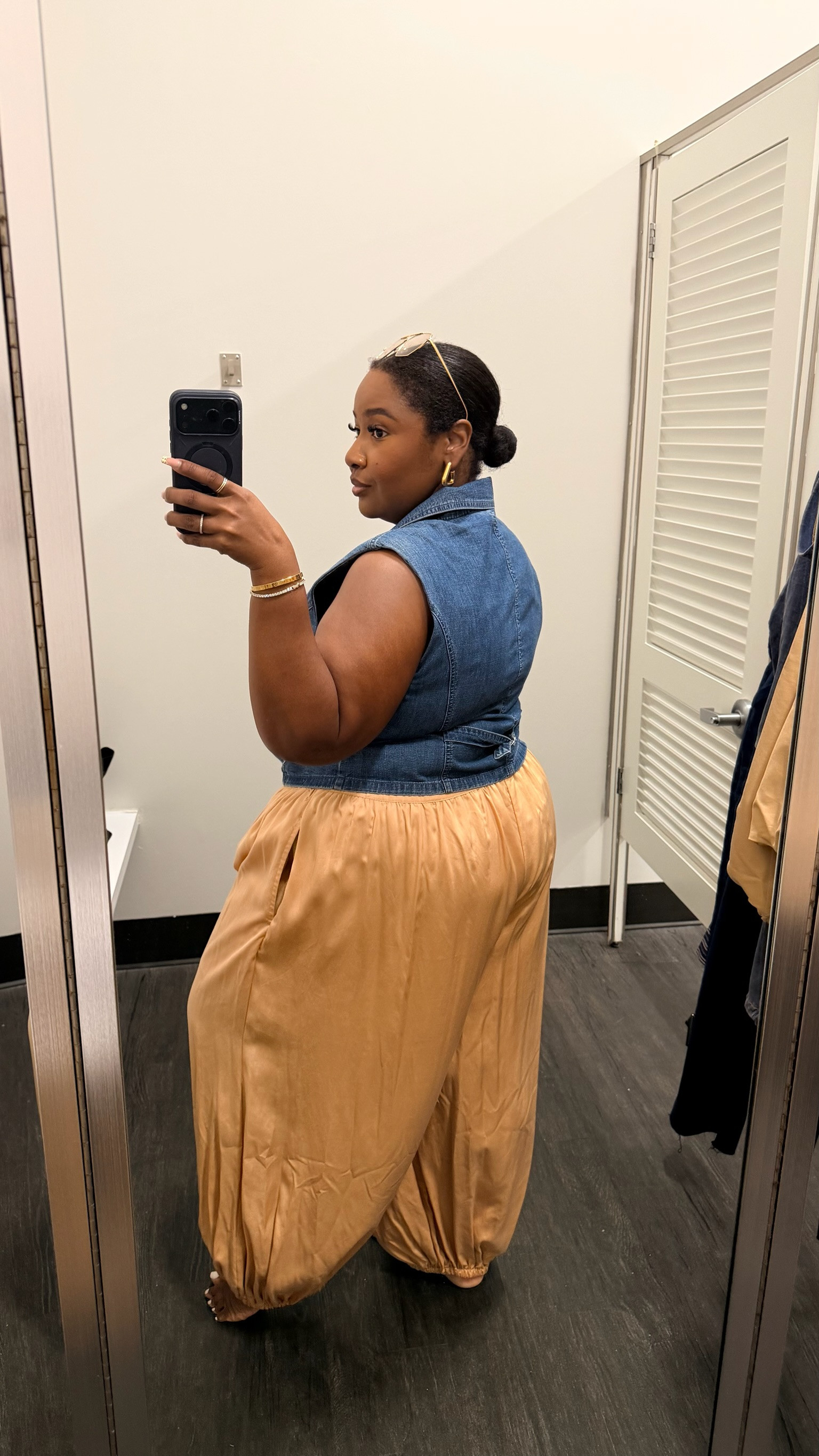 We love a good shopping trip and these balloon pants were such a good find! Macy’s had so many good pieces for end of summer and that I can wear going into fall!

#LTKPlusSize #LTKMidsize #LTKvlog