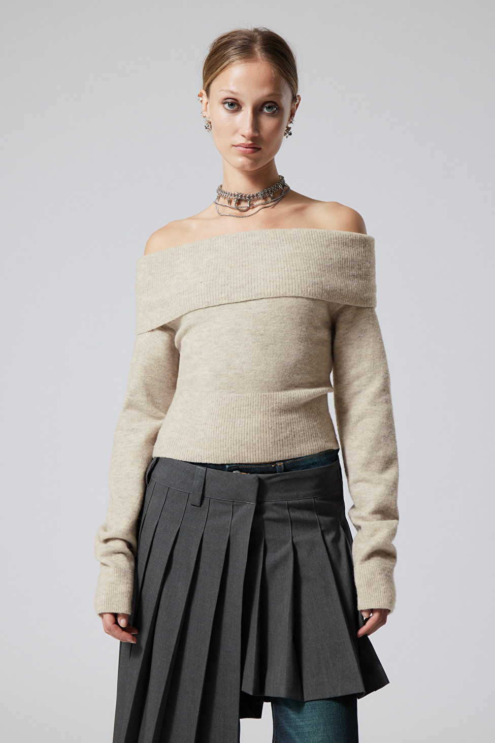 Lolo Off Shoulder Sweater | Weekday
