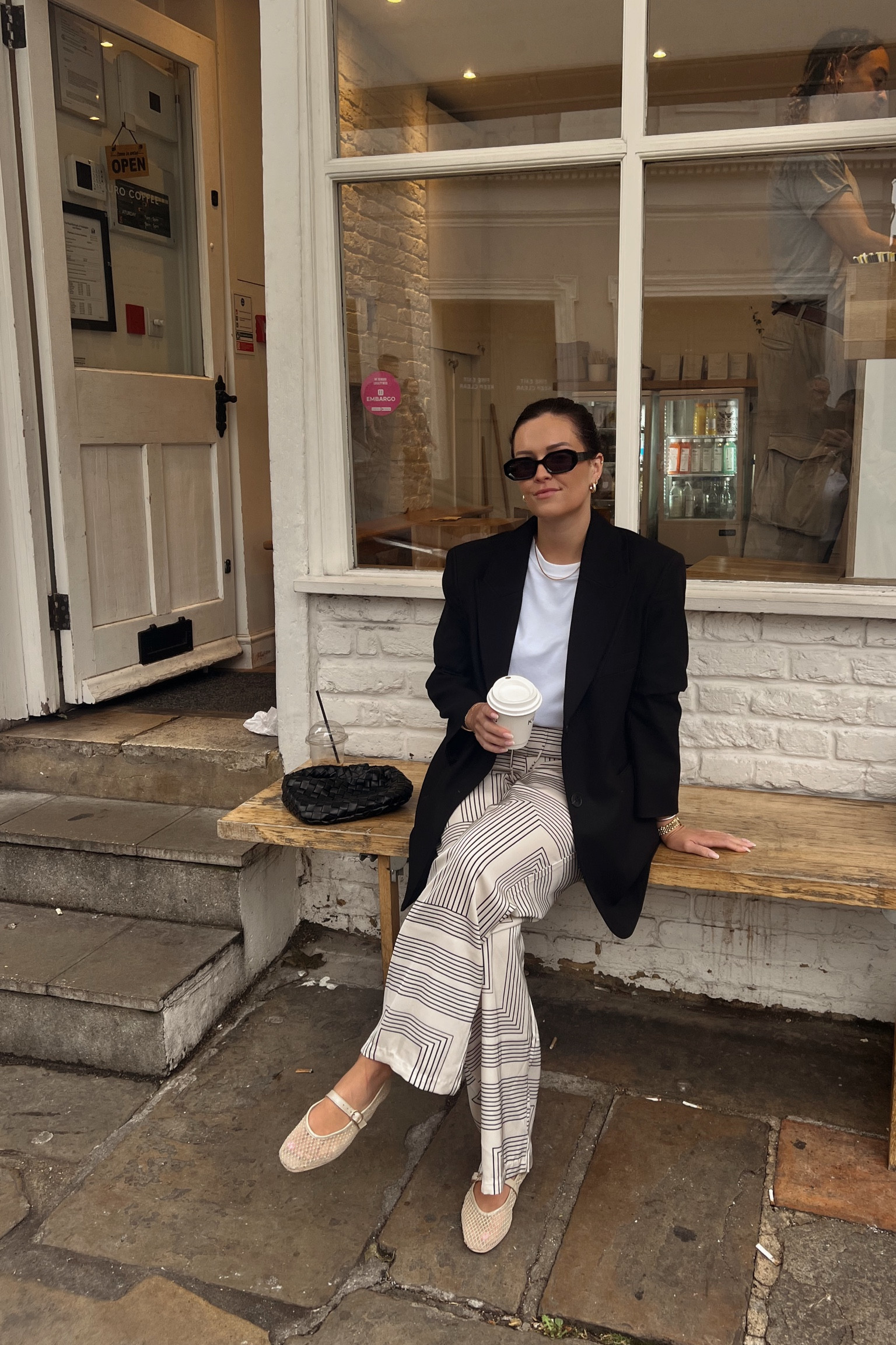 Weekend coffee outfit, wide leg trousers, white t shirt, black blazer

Tshirt - Size L
Blazer - Size 12
Trousers - Size M

#LTKuk #LTKmidsize #LTKeurope