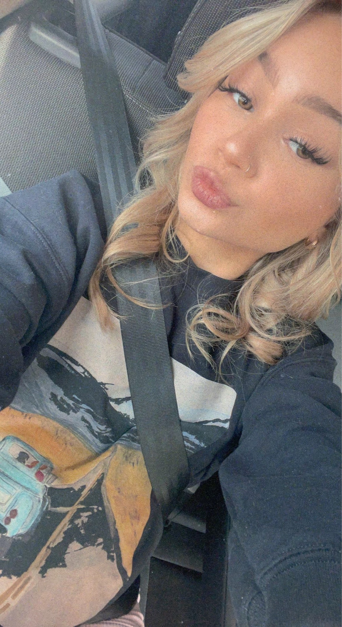 MY FAVORITE CREWNECK 🤎
art to t-shirt. watercolor painting. soft crewneck. black sweatshirt. valentines day gift for him. for her.
#arttoclothing #etsy #boutique

#LTKGiftGuide #LTKstyletip #LTKFind