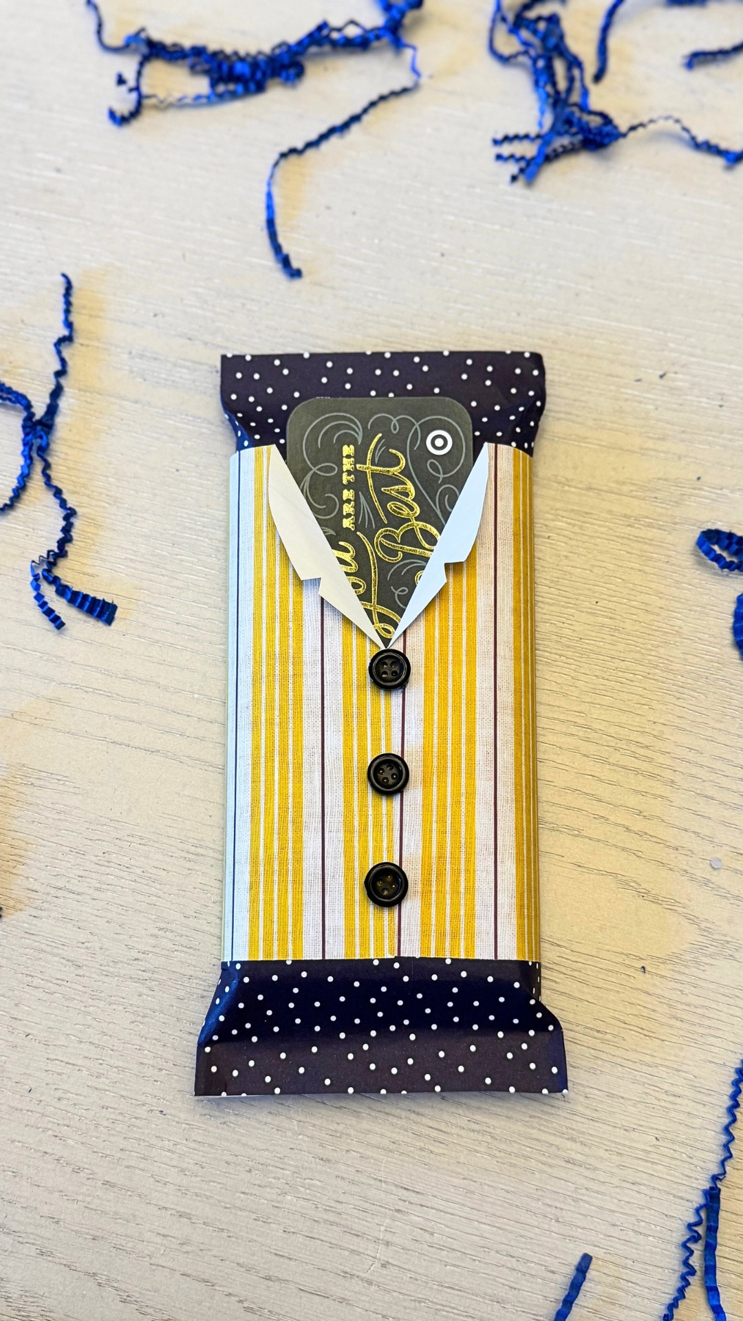 Turn a candy bar into a shirt. Yes, please! This DIY Father’s Day gift card holder is the cutest way to dress up a simple gift! 🎁 👔🍫 #FathersDayDIY #GiftCardHolder #CraftyGiftIdeas #DadsDeserveTheBest #FathersDayGift #DIYGiftWrapping #GiftIdeaForDad #Pizzazz #LastMinuteGiftIdeas #EasyCrafts #TiktokMadeMeDoIt #HandmadeGift #CuteAndCrafty #LTKDIY #DIYForDad 

#LTKGiftGuide #LTKGiftGuide #LTKSeasonal #LTKParties