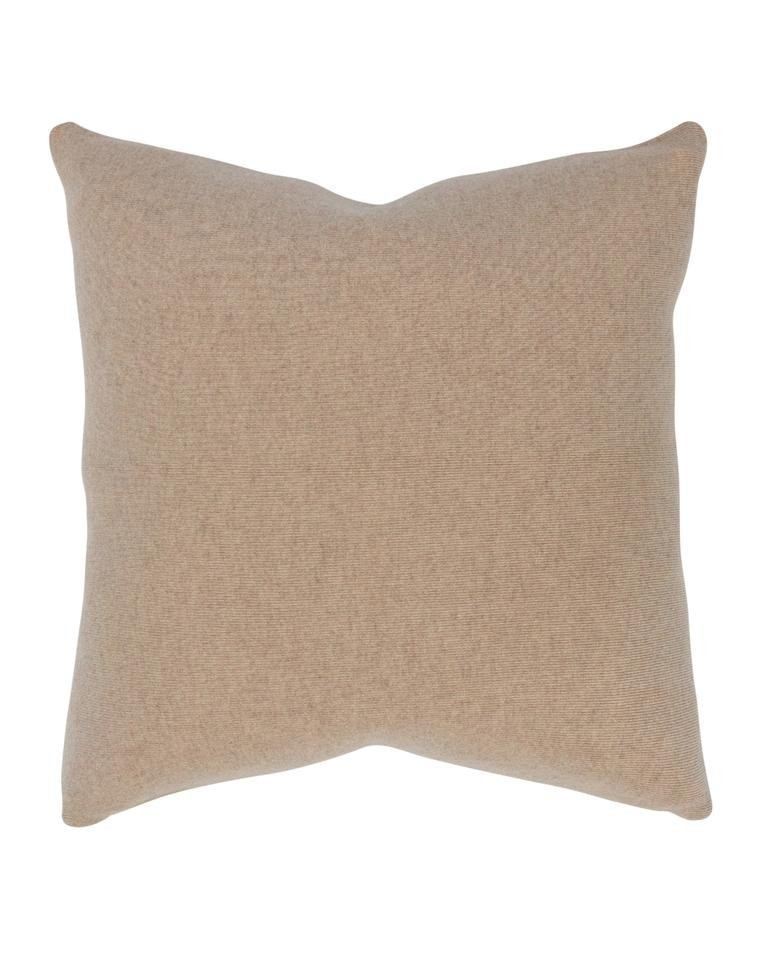 Kamilah Pillow | McGee & Co.