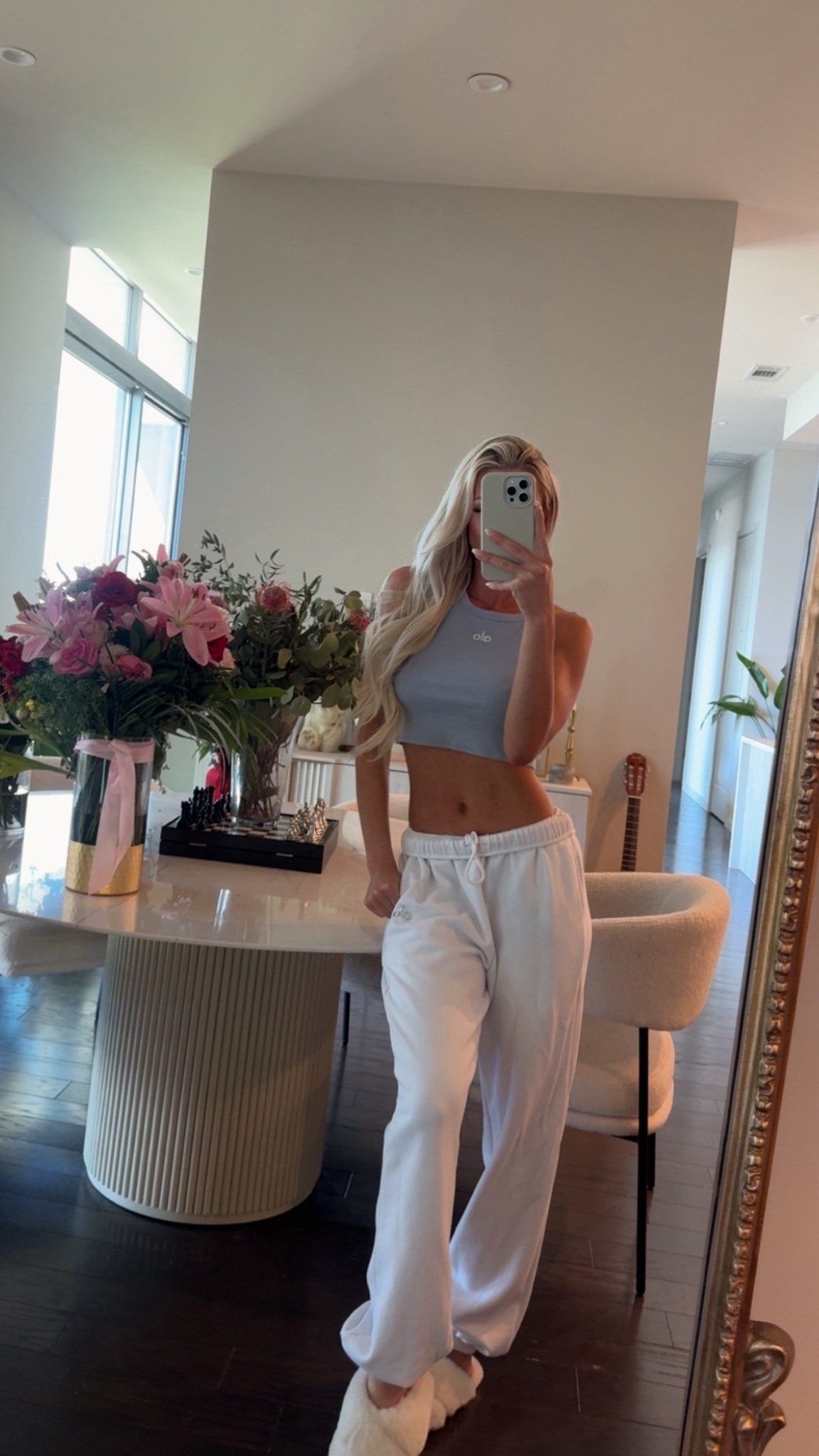 Spring vibes, comfy edition! Wearing small in top and bottoms. 