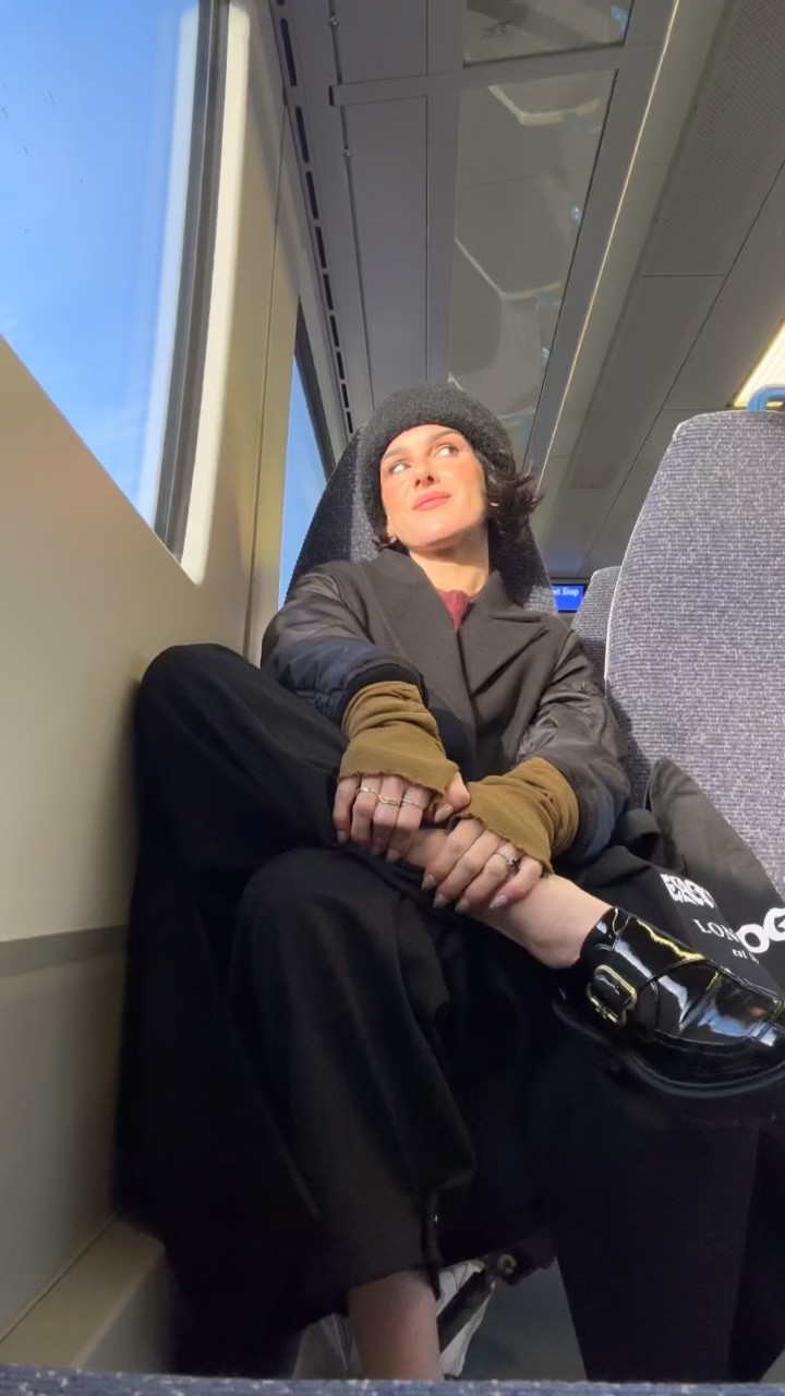 A little London commute OOTD 🖤🇬🇧

winter outfit | cold weather ootd

#LTKstyletip #LTKSeasonal #LTKsalealert