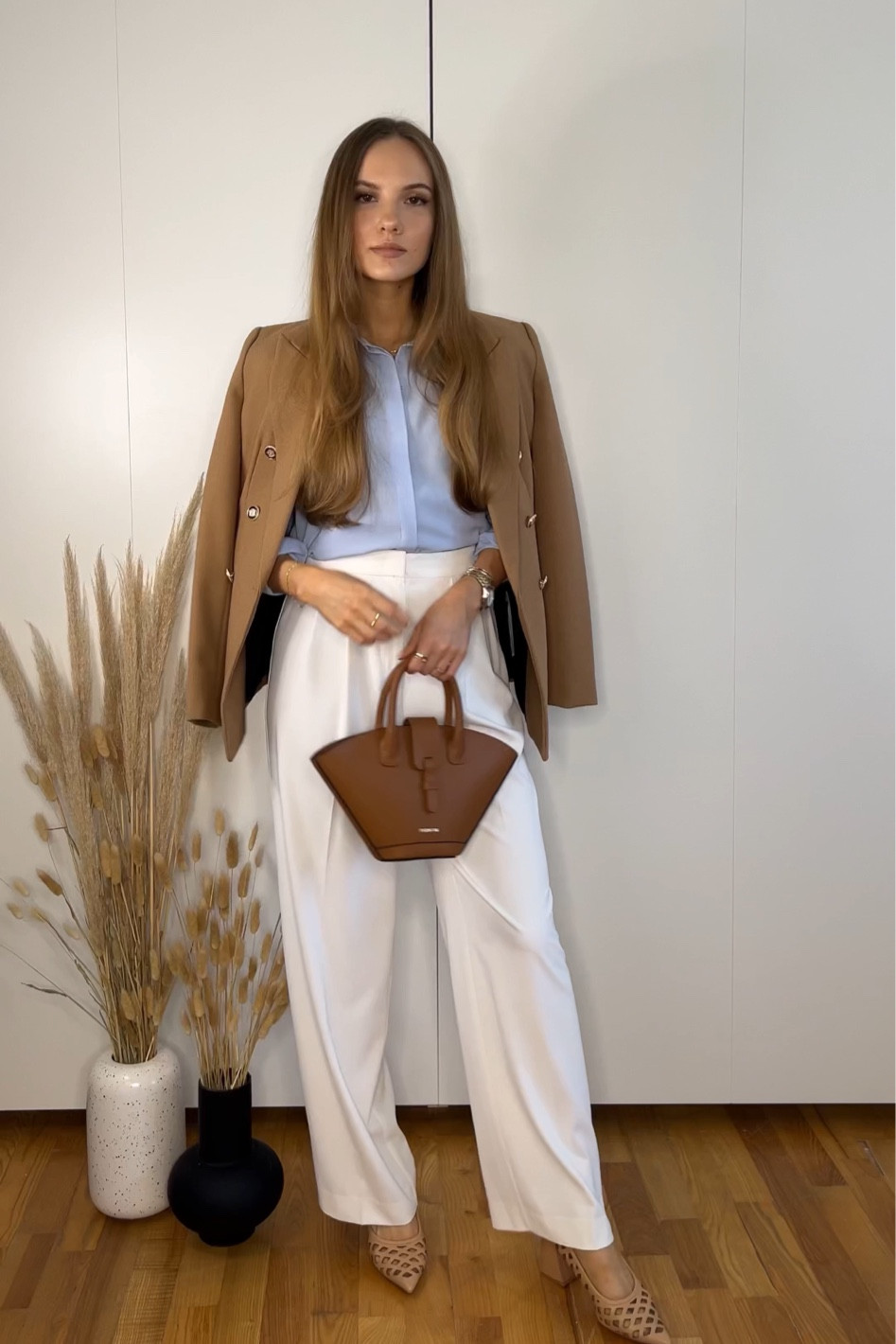 5 workwear looks • outfit 5

office outfits | office chic | workwear outfits | dressy casual looks | neutral style 

#LTKFindsUnder100 #LTKStyleTip #LTKWorkwear