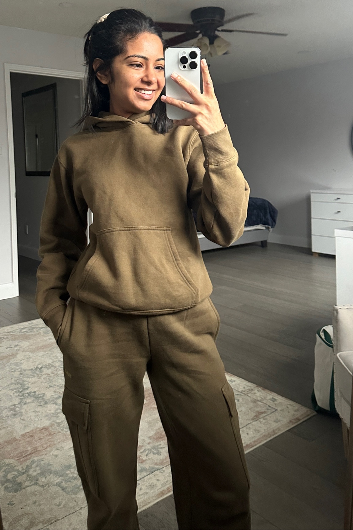 Aritzia sweatpants and perfect hoodie.

Winter outfit 
Petite outfit 
Petite sweatpants
Sweatsuit 

#LTKstyletip