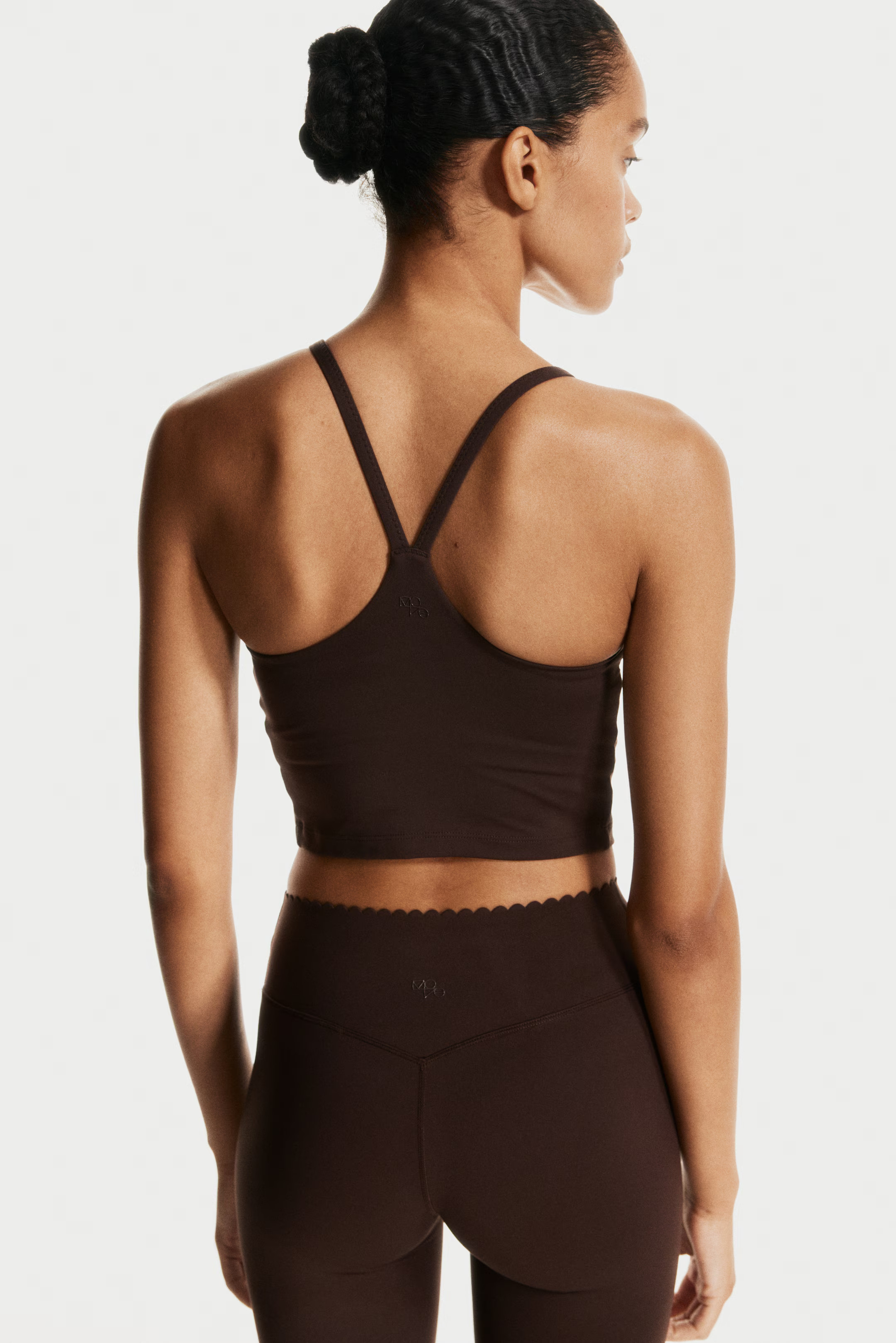 Medium Support Sports bra with SoftMove™ | H&M (UK, MY, IN, SG, PH, TW, HK)
