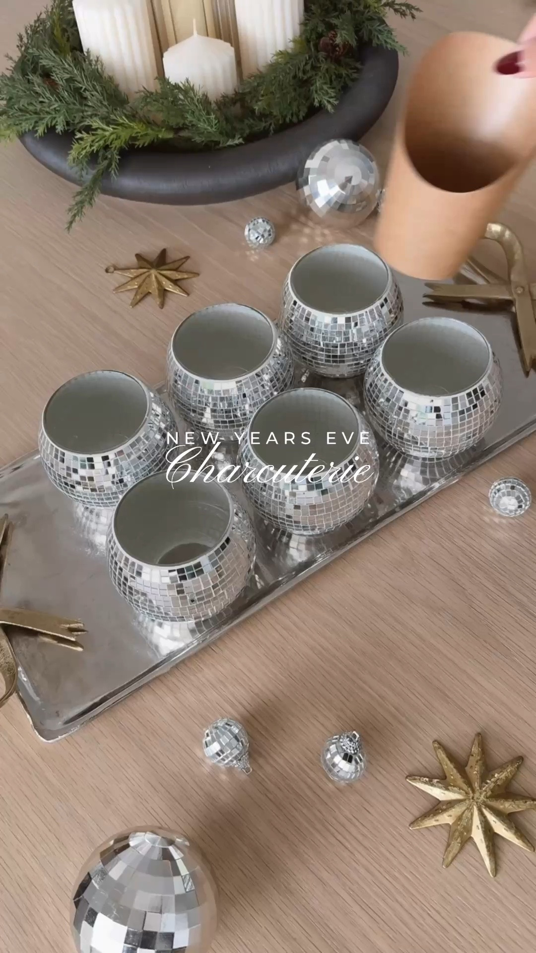 Charcuterie, but make it ✨mini✨ disco balls 🪩🤍 these are perfect if you’re hosting or having a cozy night in ✨

#newyearseve #party #charcuterie #2025 #amazon #amazonfind #nye


#LTKHoliday #LTKWatchNow #LTKHome