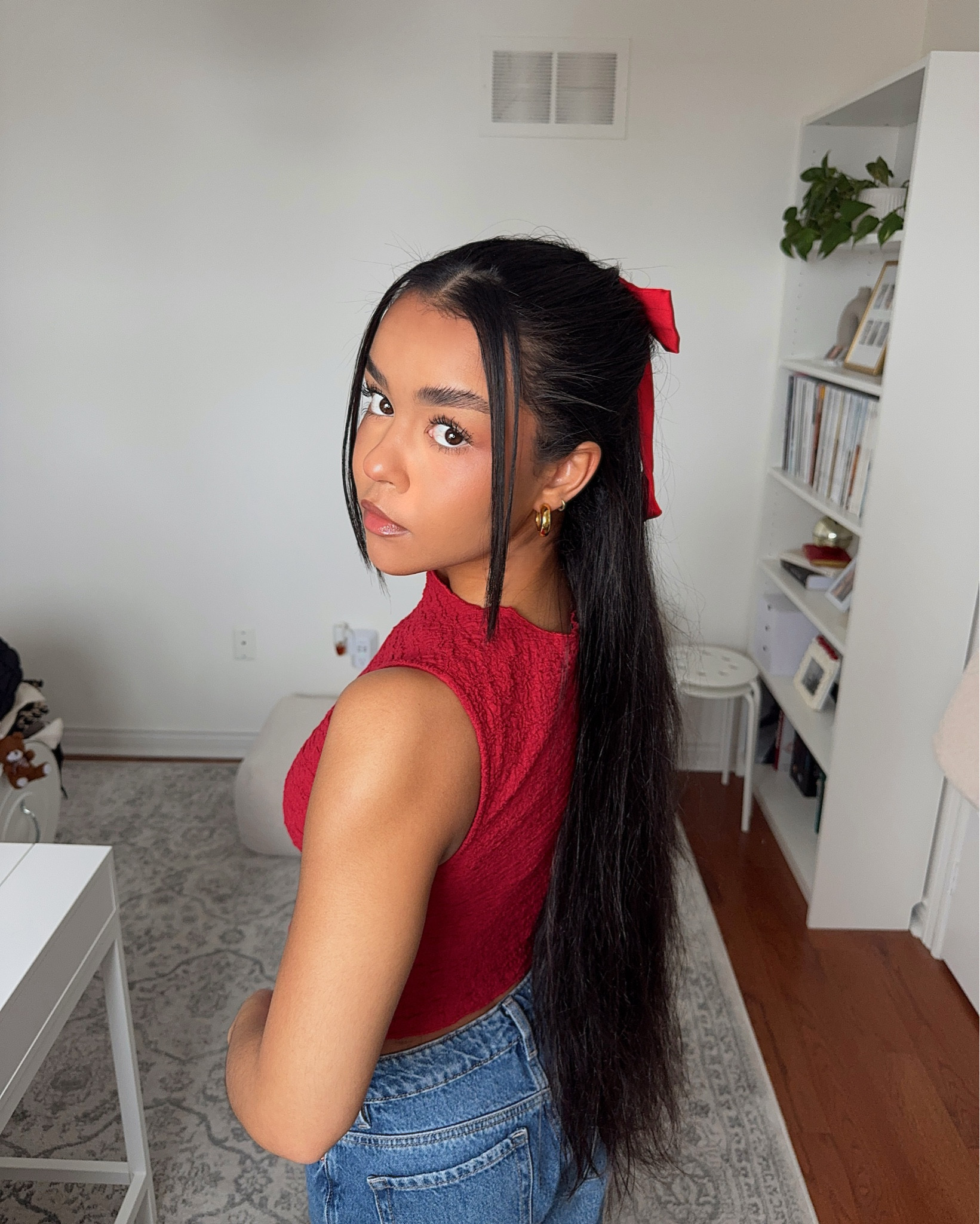 a red bow 🎁

#LTKstyletip #LTKholiday #LTKgiftguide