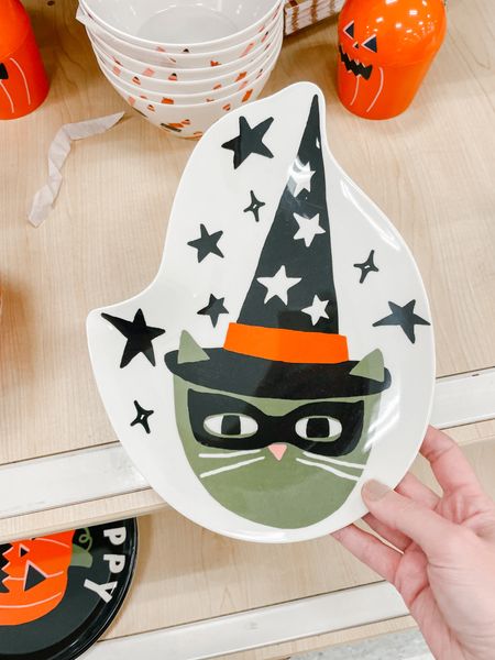 This kid friendly spooky place setting from Hyde and Eek is toooo cute, and all the pieces are only $3 at Target 
_


#LTKSeasonal #LTKkids #LTKfamily
