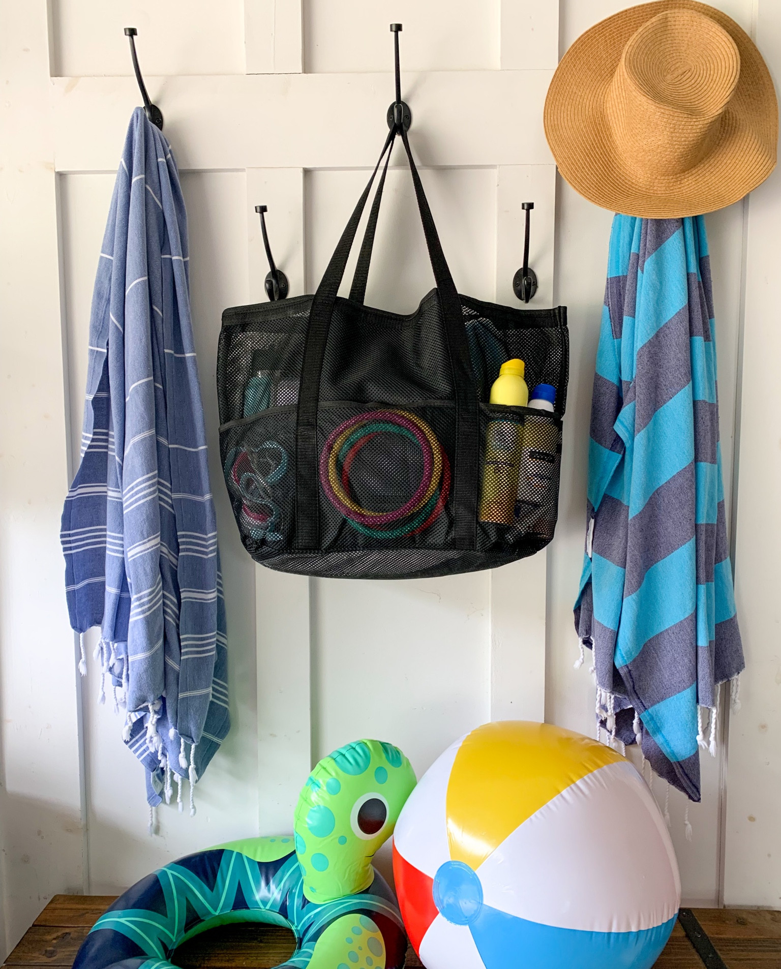HOW TO PACK THE PERFECT POOL BAG ☀️

I’ve been eyeing this mesh beach bag on Amazon for a while now and I finally purchased it this past week. 

It’s only $10 ✔️
It has 7 exterior pockets ✔️
It has 1 interior waterproof pocket ✔️
It’s massive ✔️

Swipe to see everything I was able to fit inside of it.

Wanna know what we pack in the perfect pool bag? Here’s a list:

☀️ Water Proof Zipper Pouches - y’all already know we love them. Remember that they come in tons of sizes. 

☀️ Portable fan

☀️ Bentgo box for snacks

☀️ Diaper pouch - Leave the diaper bag at home. This has everything you need including a changing mat. 

☀️ Lulu Belt Bag - to keep the essentials close at hand. We’ve linked out favorite dupe version as well.

☀️ LT Swimwear Turkish Towel

☀️ Wet bag - for those wet bathing suits. 

☀️ Sunscreen Applicator - works great for kids

For all of the links, check out our stories today or… 