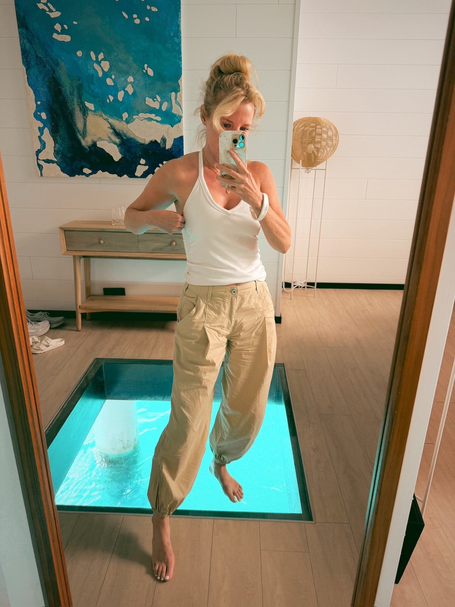 These trendy balloon cargo pants are perfect for travel. I’m 5’ 4” and they are just the right fit lengthwise.

#LTKTravel #LTKSeasonal