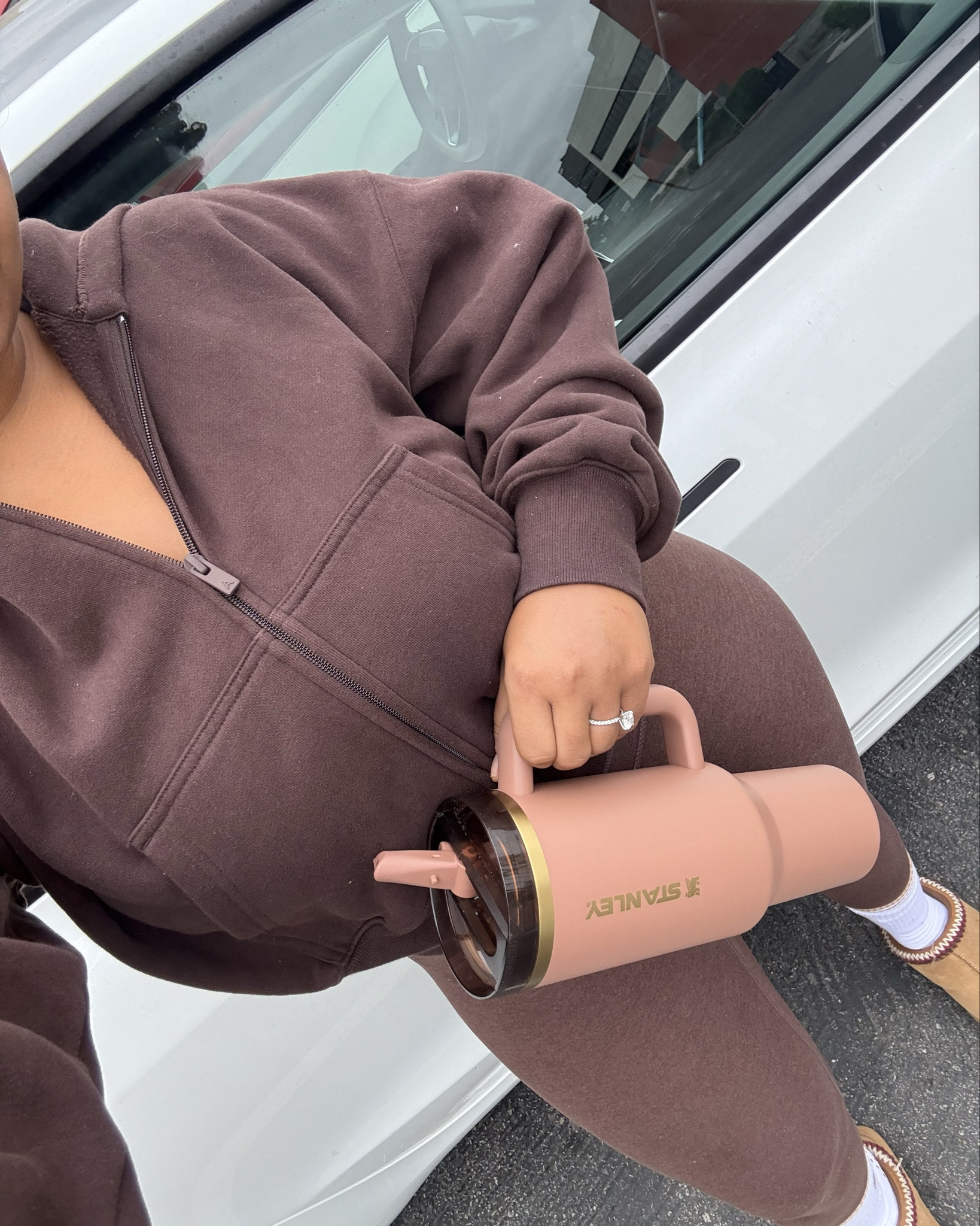 my outfit for lagree!! featuring my new stanley that dosent leak hehehe 

#LTKMidsize #LTKActive #LTKSeasonal