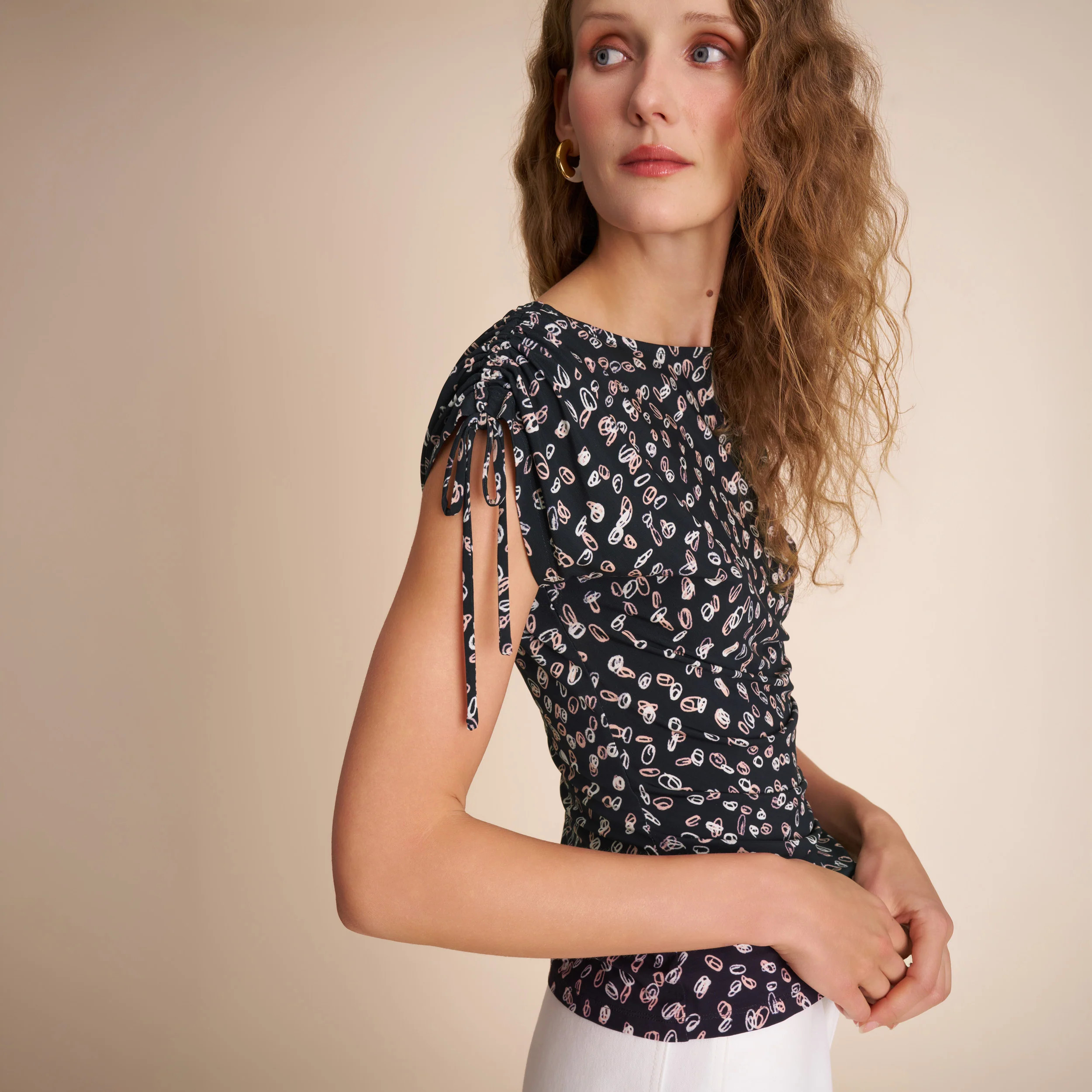 Dotty Cinch-Sleeve Top - Light Printed Jersey :: Spin Dot | MM LaFleur