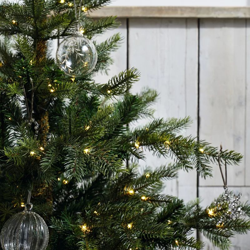Pre-Lit Grand Spruce Christmas Tree – 6ft | The White Company (UK)