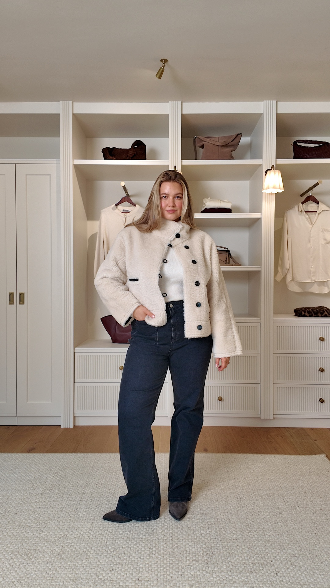 ad @mintvelvet seasonal style treats - wearing UK 18 or XL and either Reg or Long in all their jeans and trousers ✨🤩

#LTKwinter #LTKeurope #LTKcurves