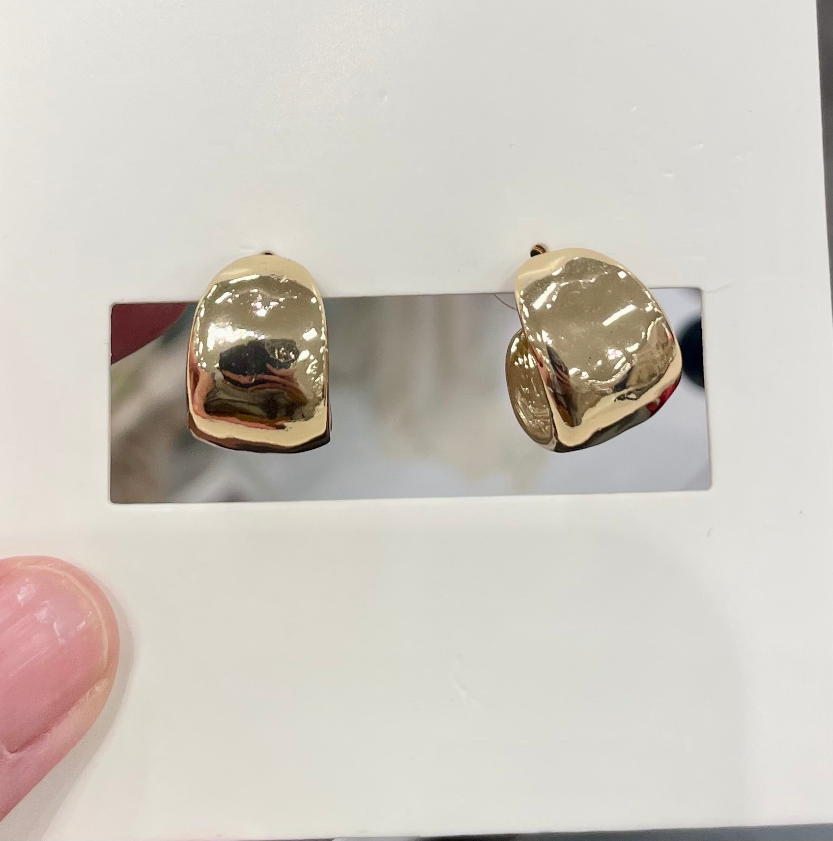 Chunky Square Hoop Earrings at Target under $10!

#LTKOver40