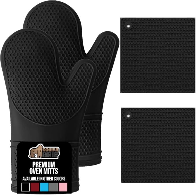 Gorilla Grip Heat Resistant Waterproof Silicone Oven Mitt and Pot Holder 4 Piece Set, Includes 2 ... | Amazon (US)