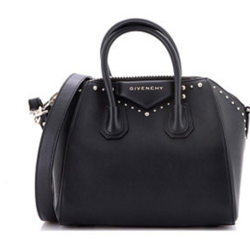 Antigona bags for sale. Everyday investment bag. Statement bags, wishlist, affordable bags, luxury sale

#LTKSaleAlert