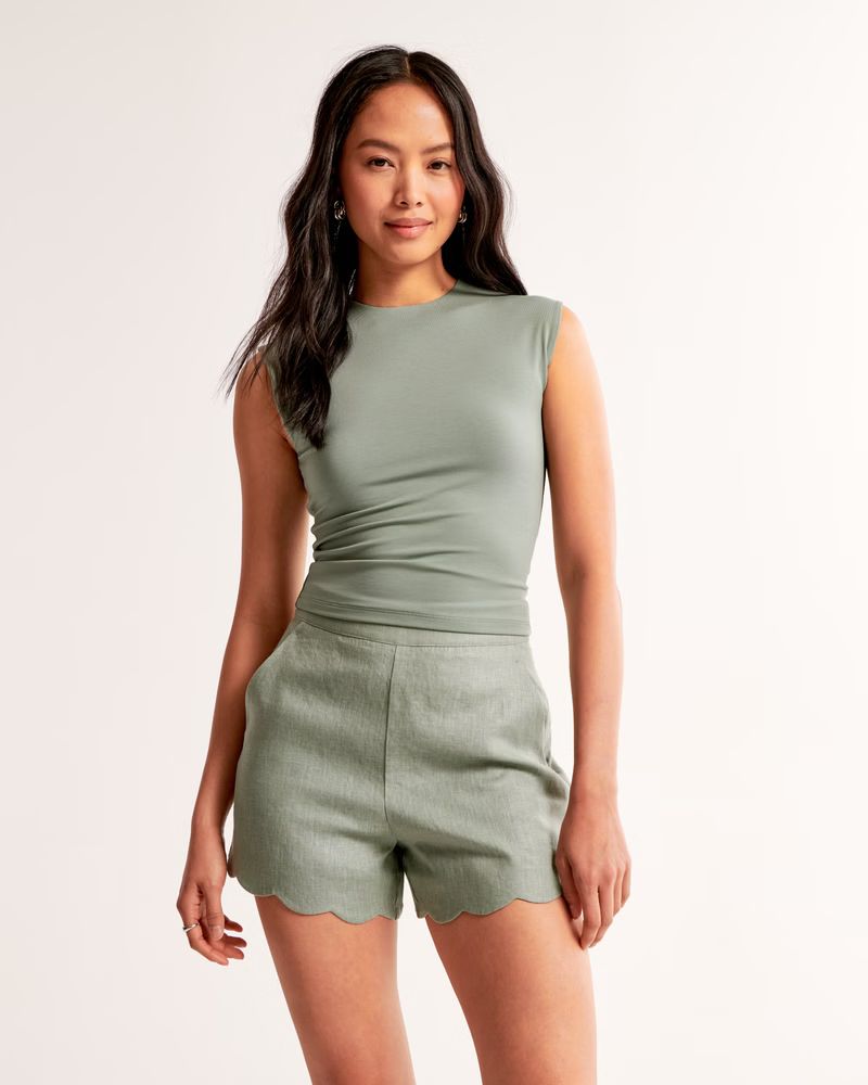 Premium Linen Scallop-Hem Tailored Short | Abercrombie & Fitch (US)