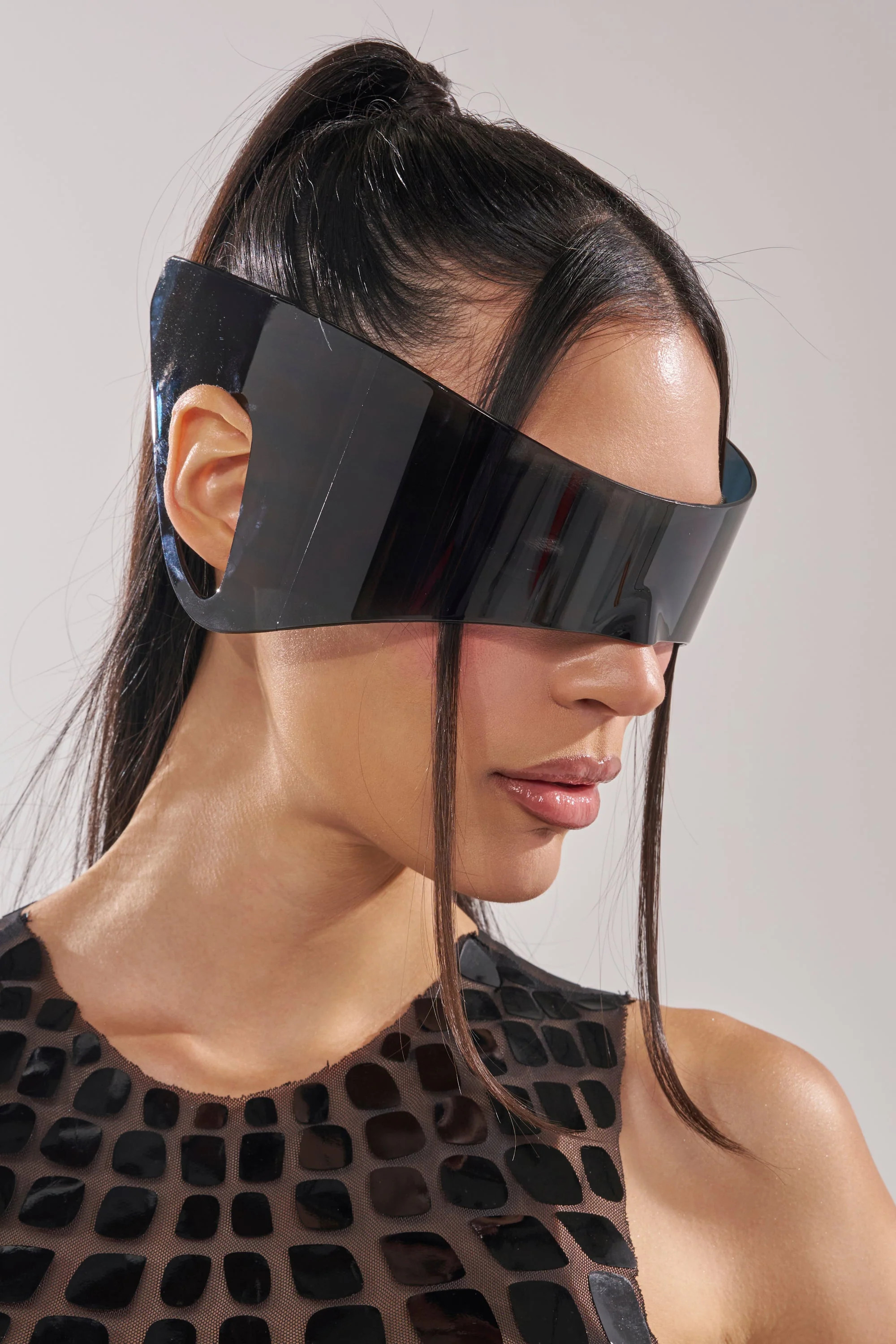 IRVY SUNGLASSES | AKIRA