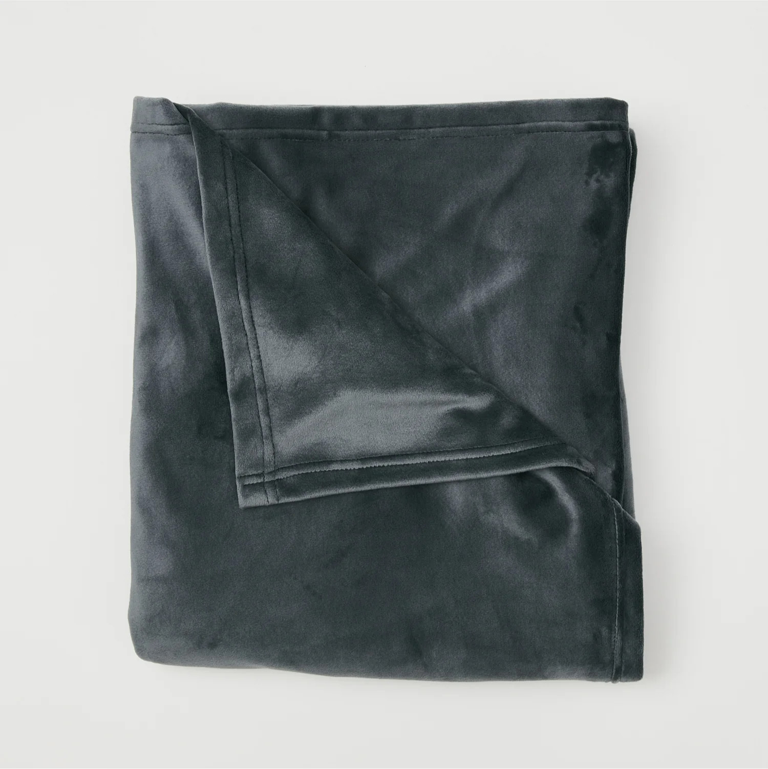 Plush Throw Blanket | Dorm Essentials - Dormify | Dormify