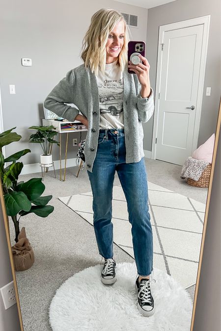 What I wore this week! 
Graphic tee- xs
Cardigan- old, linked similar 
Jeans- small/regular 
Shoes- fit TTS

#LTKstyletip #LTKSeasonal #LTKfindsunder100