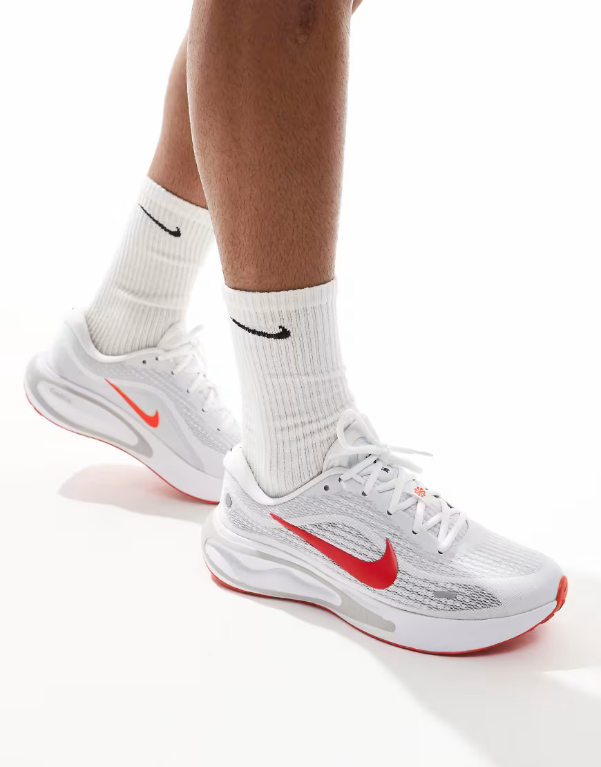 Nike Running Journey Run sneakers in white and red | ASOS (Global)