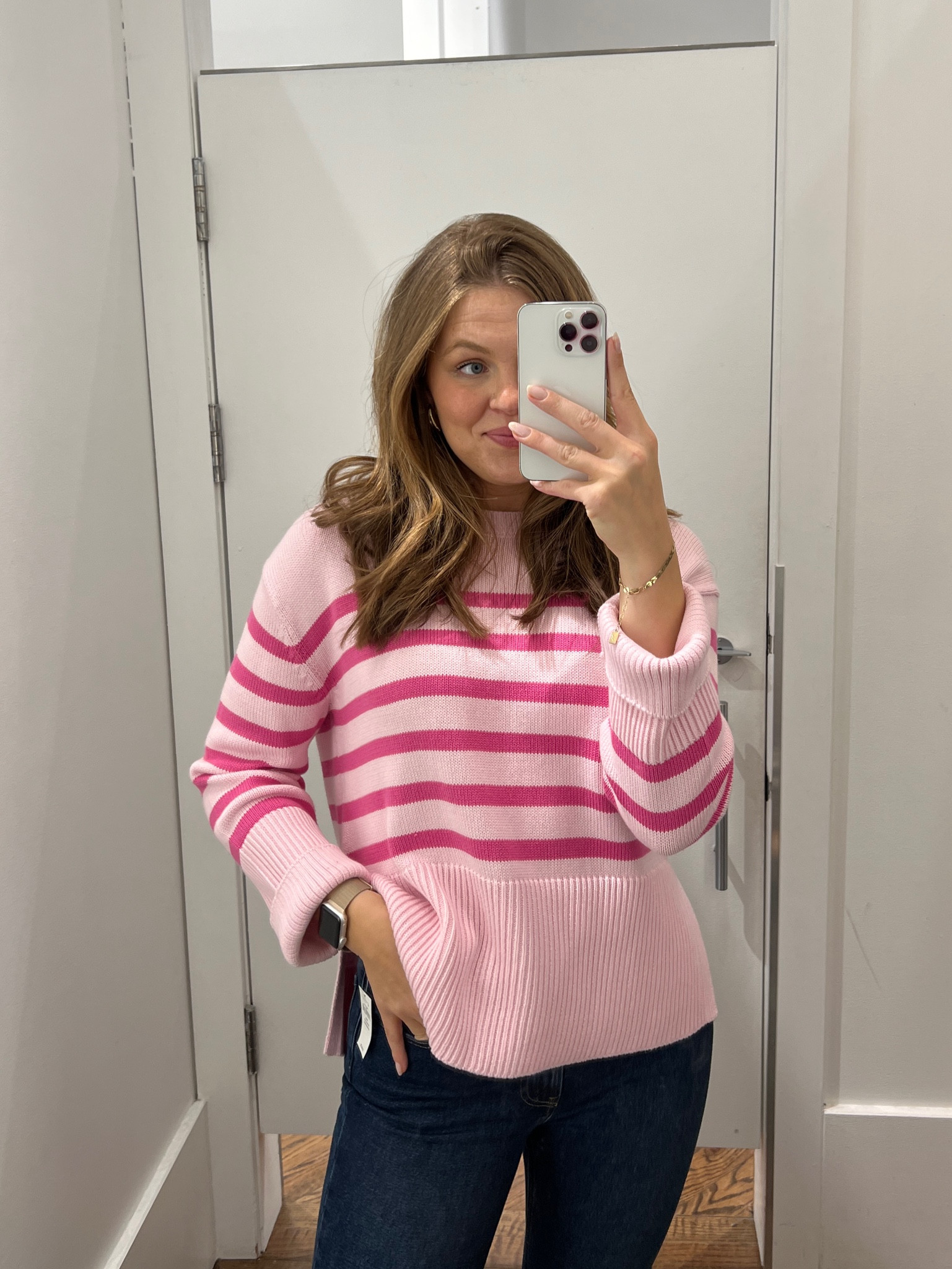 Cutie pink sweater on a great sale!! 🩷🩷