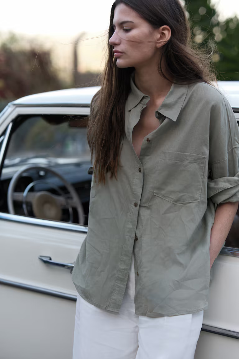 Oversized linen-blend shirt | H&M (UK, MY, IN, SG, PH, TW, HK)