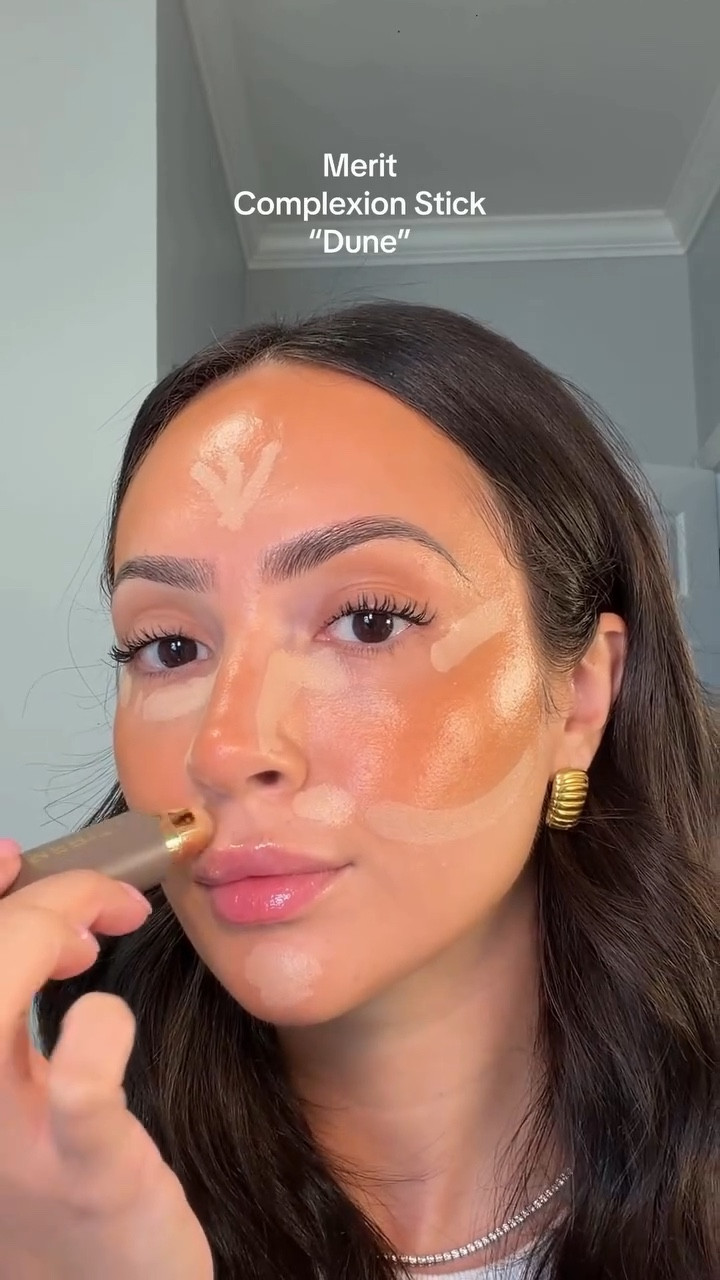 Merit never disappoints <3 @merit #makeup #makeuptutorial #meritbeauty #concealer #makeupproducts