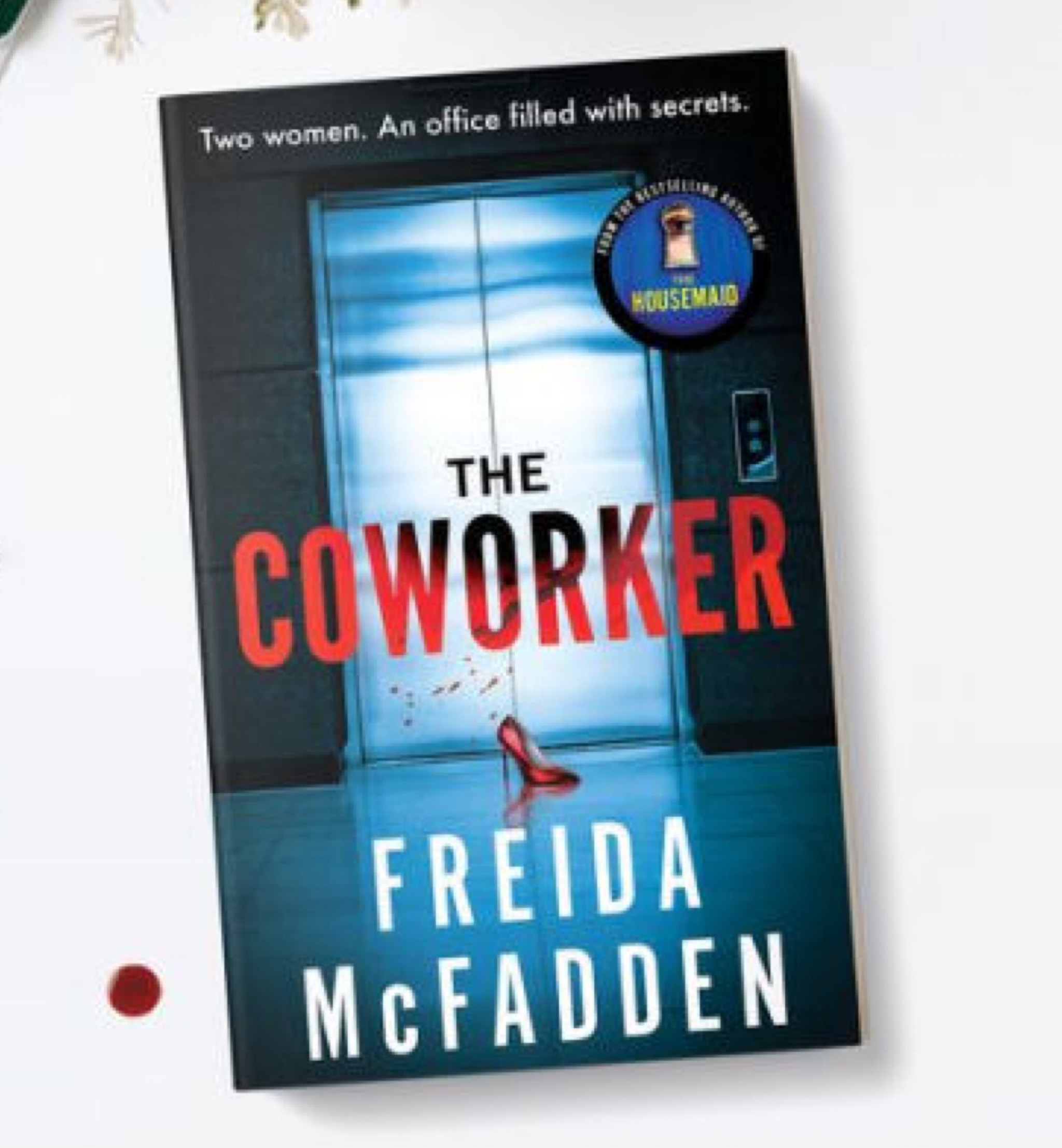 Currently reading 📖 

#LTKStyleTip #LTKFindsUnder50 #LTKGiftGuide