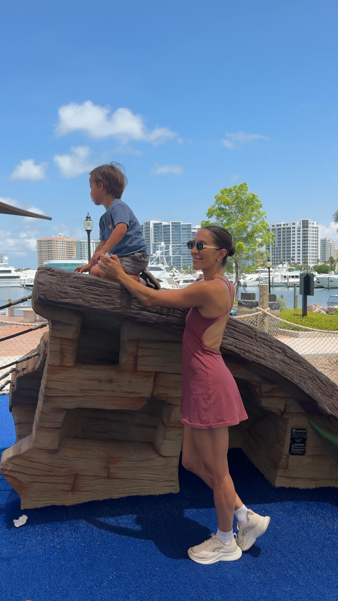 Mom fit of the day 

#LTKActive