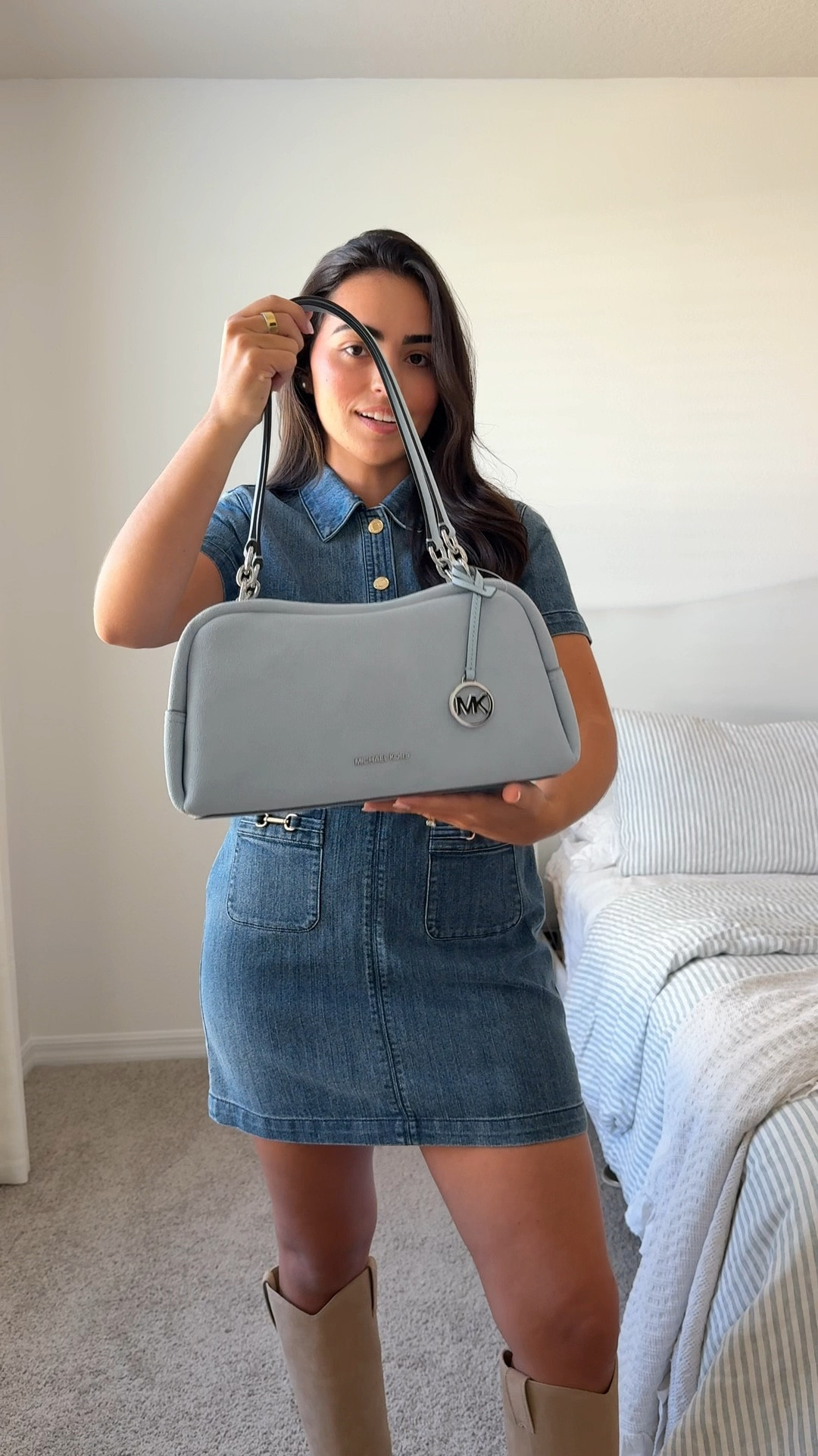 all my @michaelkors bags are so cute I can’t decide which one to use today #michaelkors #mkpartner