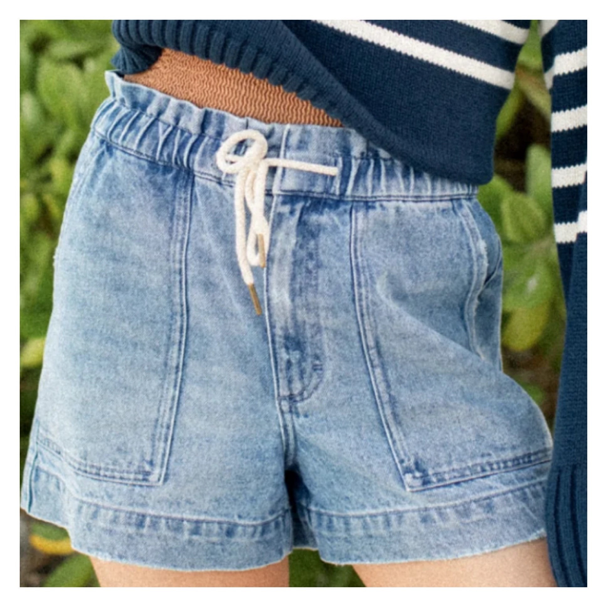 Denim Shorts elastic waist. 

#LTKMidsize #LTKPetite #LTKOver40