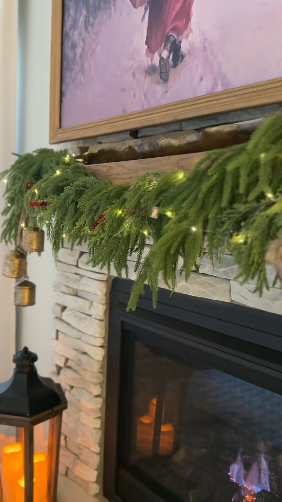 Christmas garland!
Amazon home find

#christmasdecor #christmasfinds #holidaydecor #homedecor

#LTKHome #LTKHoliday #LTKSeasonal