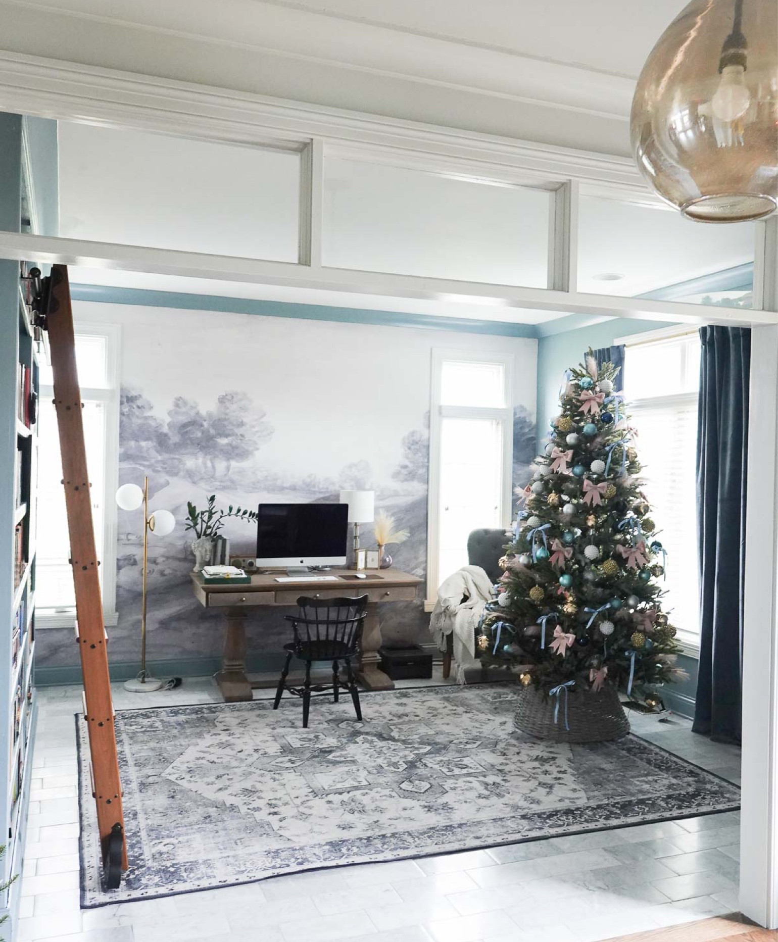 My home office is decked out fir the holidays. 💙

#LTKHoliday #LTKhome #LTKSeasonal