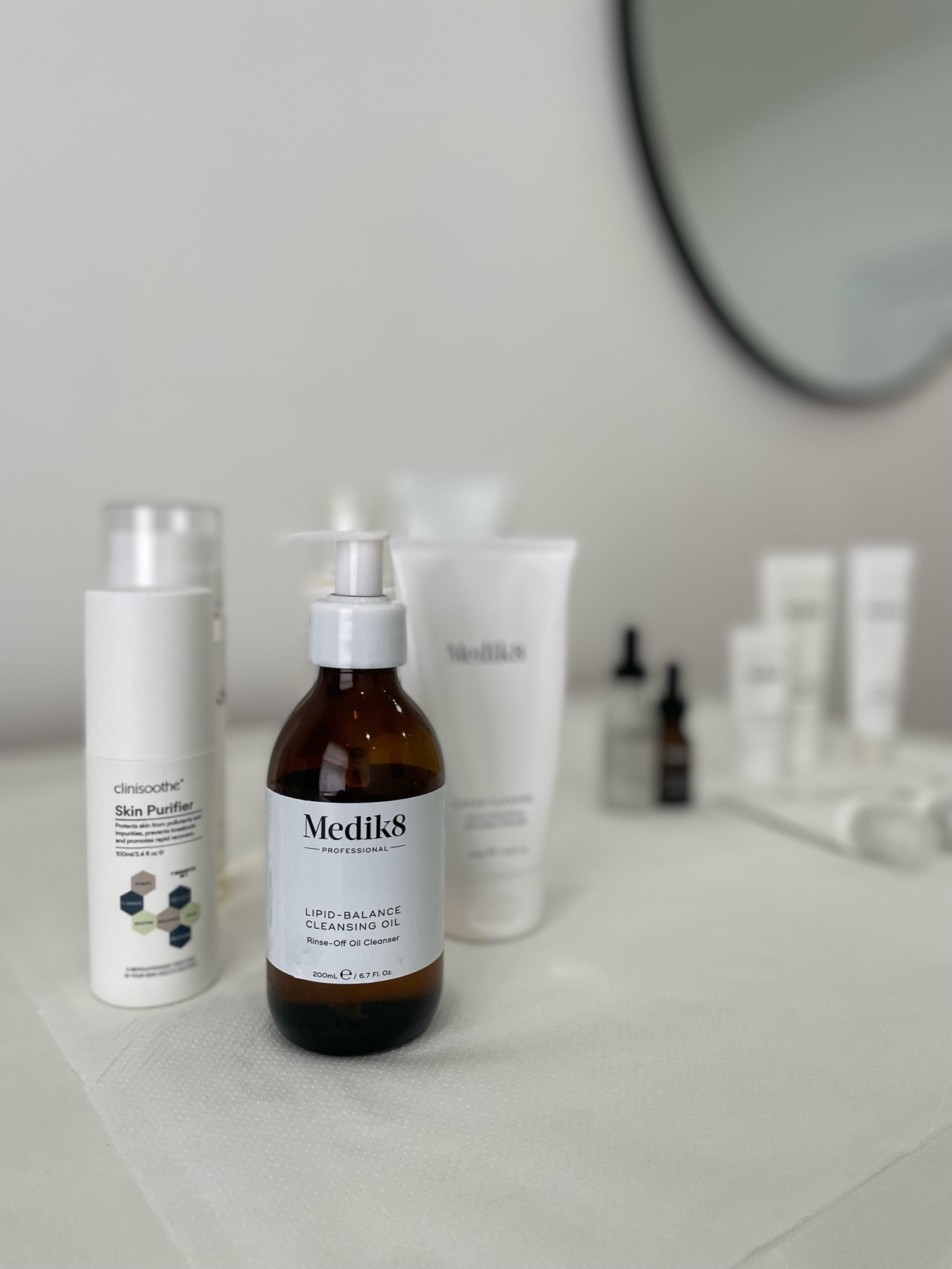 My in clinic essentials 🫶 always an oil cleanser and mist on hand - all skin types seem to love this combo ✨

#LTKbeauty #LTKfindsunder50 #LTKMostLoved