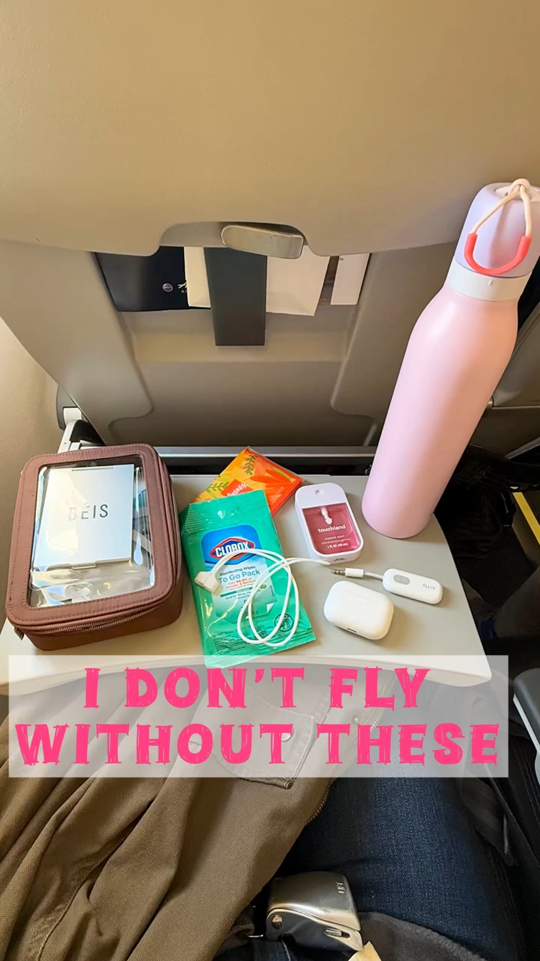 My fly with companions

#LTKTravel #LTKFindsUnder50 #LTKItBag