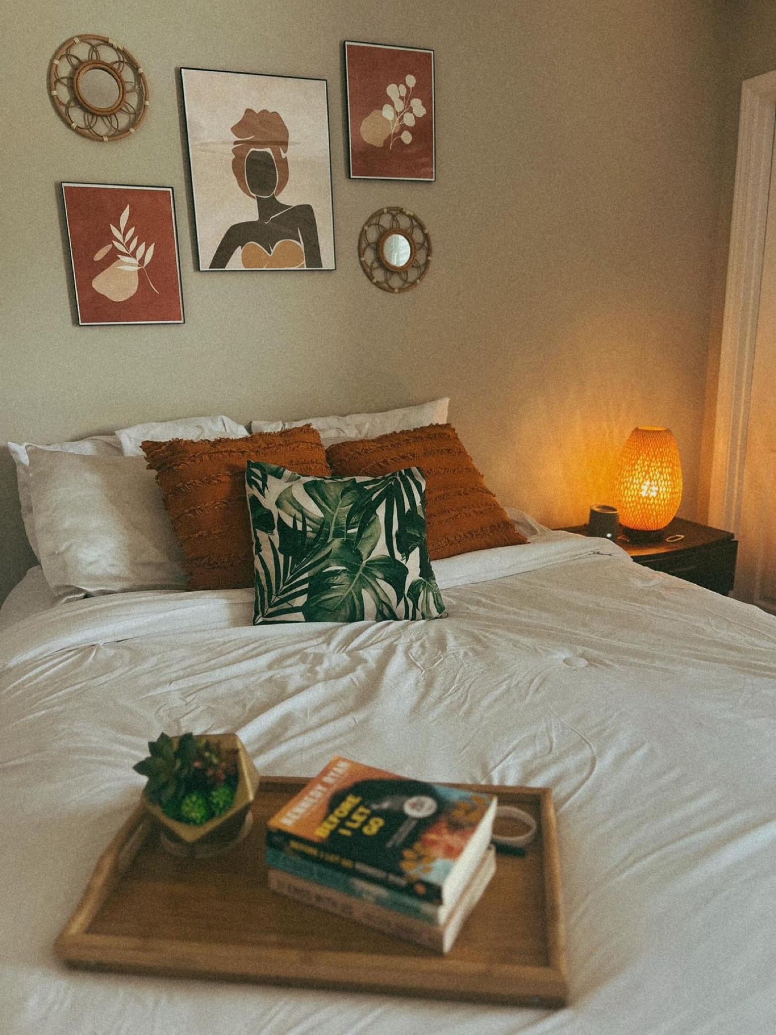 🤍i got my prints printed at office depot
🤍mirrors: target dollar spot years ago
🤍 bedding: ross/tj maxx