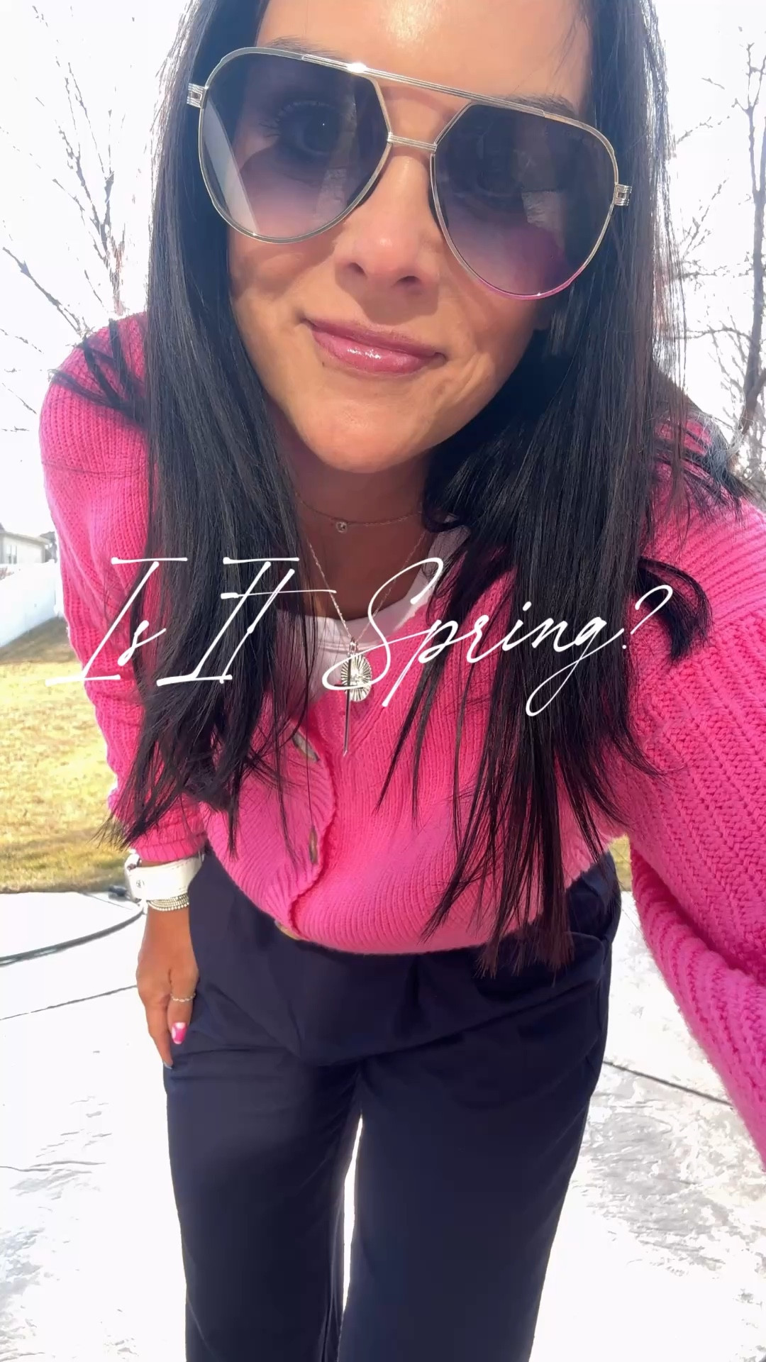 Midwest teasing us with this weather!  My sweater is sold out but linking similar ones I love!

Pants: medium 
Sweater: small 


#LTKWorkwear #LTKootd #LTKOver40