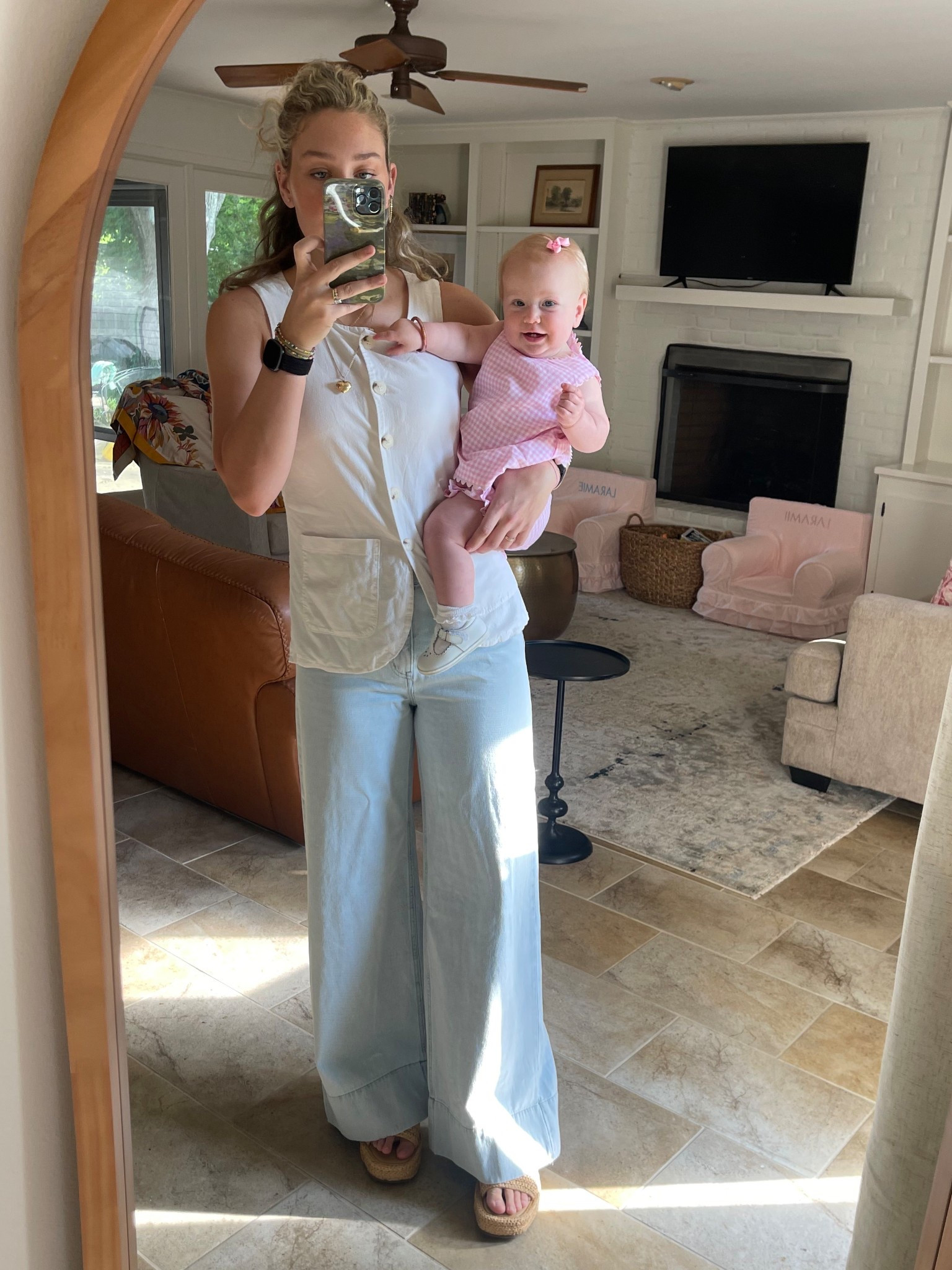 Wear an 8 in jeans and M in top 