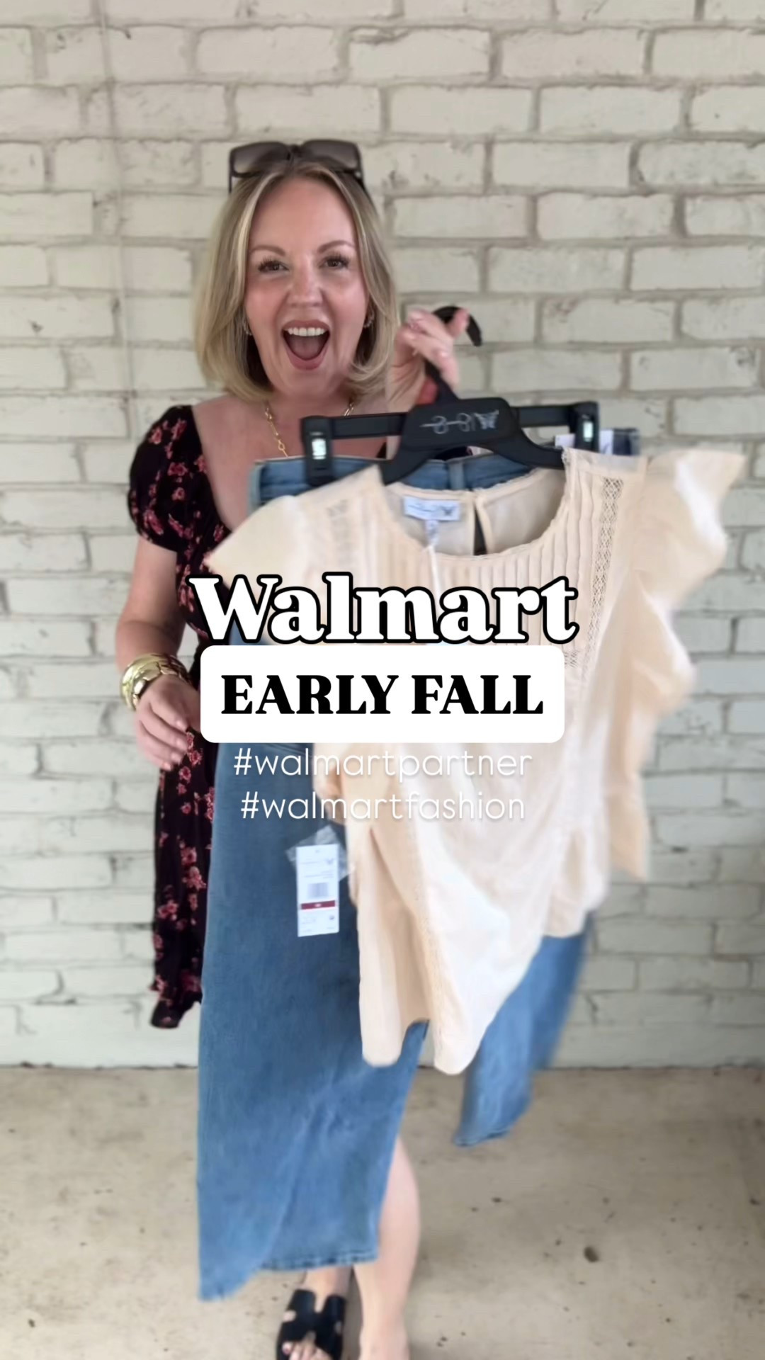 Medium top & dress; 8 jeans

#LTKSeasonal #LTKMidsize #LTKOver40