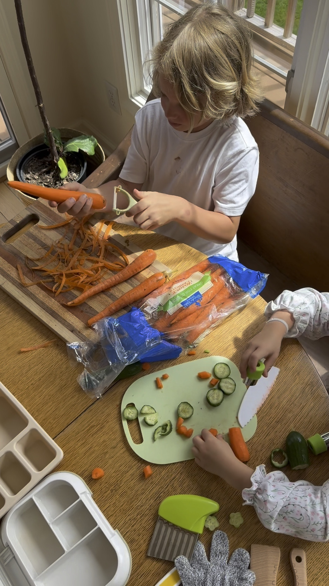 Toddler kid cooking set so children can safely help us mamas in the kitchen! 

#LTKfamily #LTKhome #LTKkids