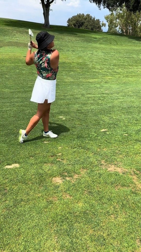 A cute country club appropriate golf outfit!

Golf outfit, summer golf, women’s golf outfit, golf polo, golf skirt, golf skort, golf visor, golf shoes, golf girl 

#LTKSeasonal #LTKmidsize #LTKfitness